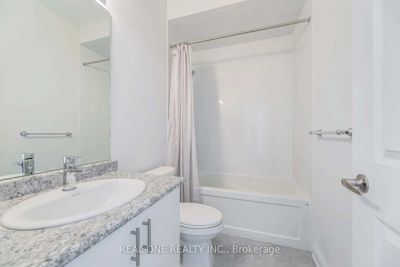 Photo 42 of 69 Threshing Mill Boulevard, Oakville, Glenorchy — HOMEH