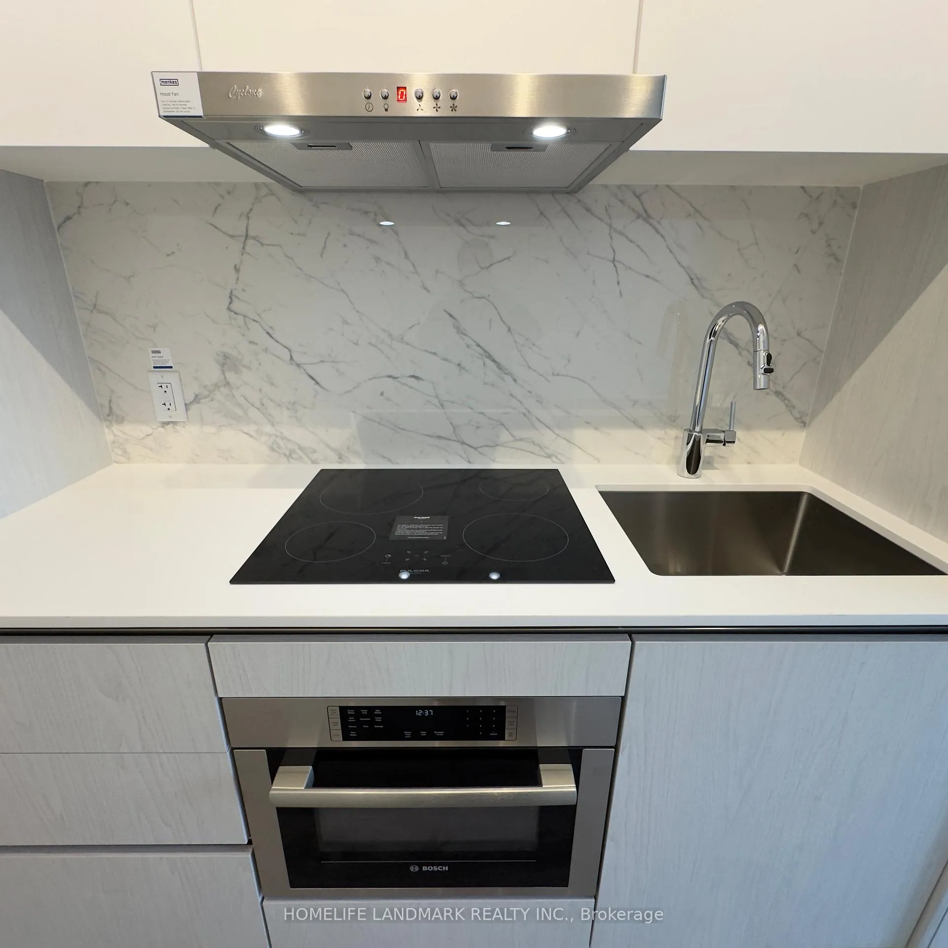 Photo 5 of Unit 3802, 180 Front Street E, Toronto, Moss Park — HOMEH