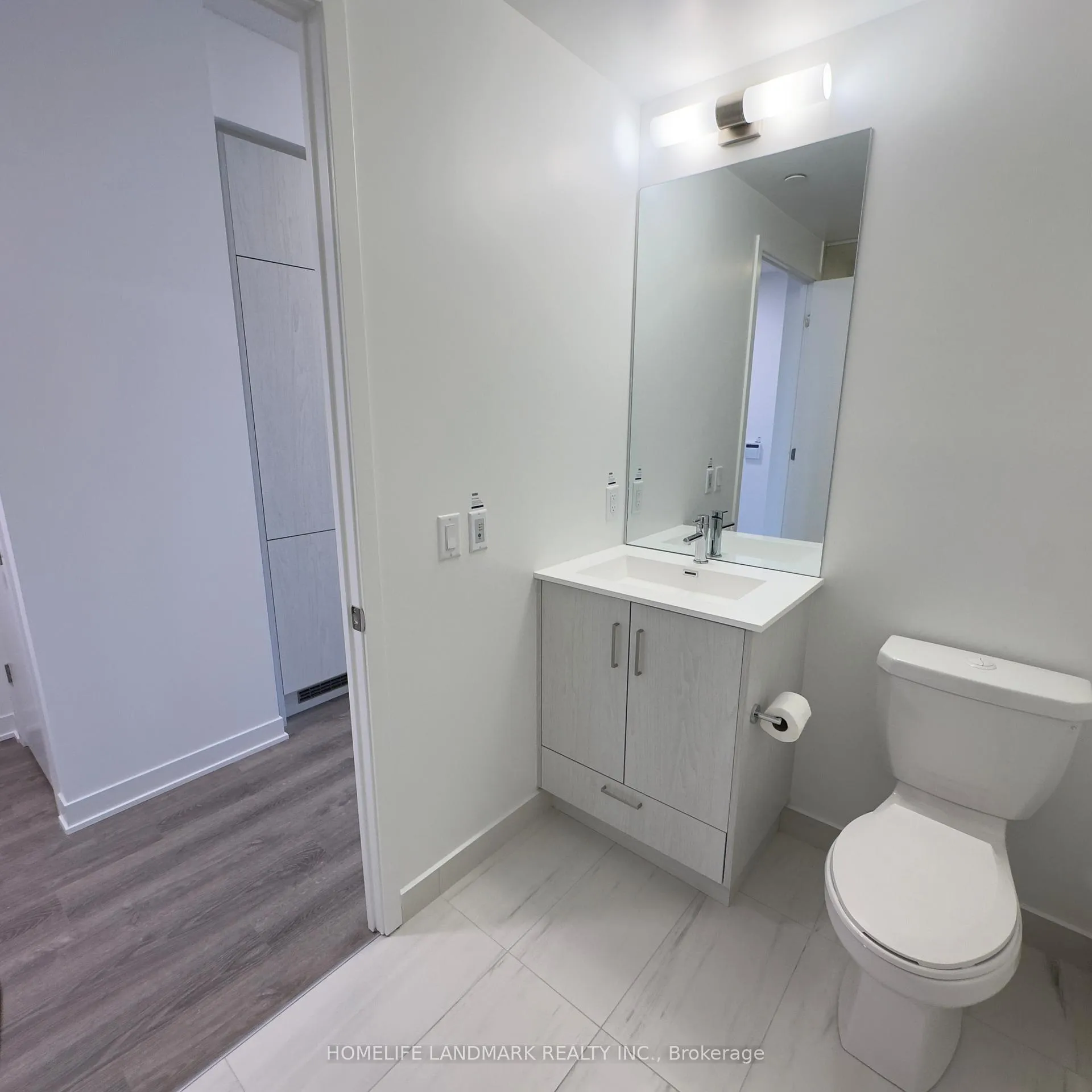 Photo 9 of Unit 3802, 180 Front Street E, Toronto, Moss Park — HOMEH