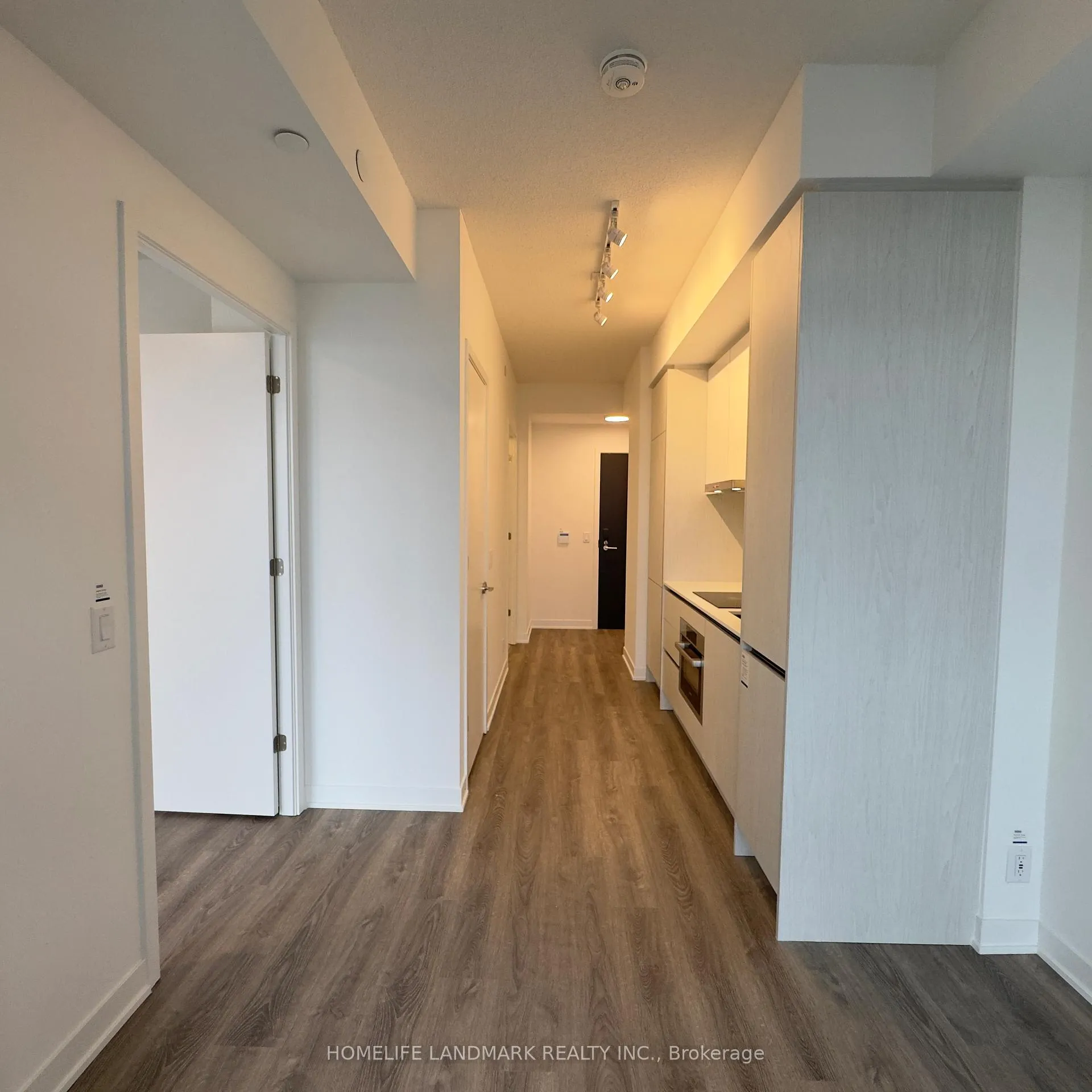 Photo 10 of Unit 3802, 180 Front Street E, Toronto, Moss Park — HOMEH
