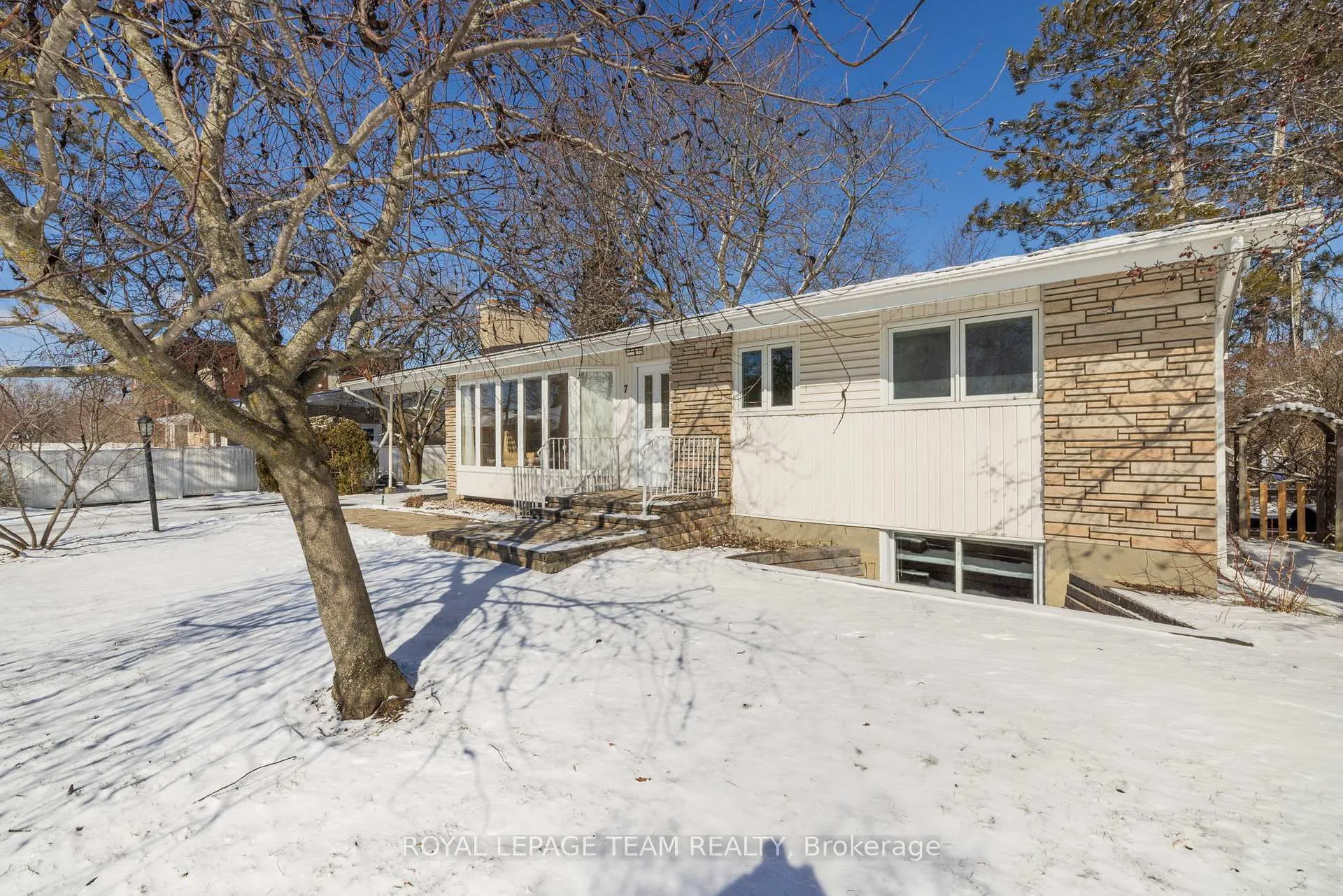 Photo 2 of 7 Kimberley Road, Ottawa, Lynwood Village — HOMEH
