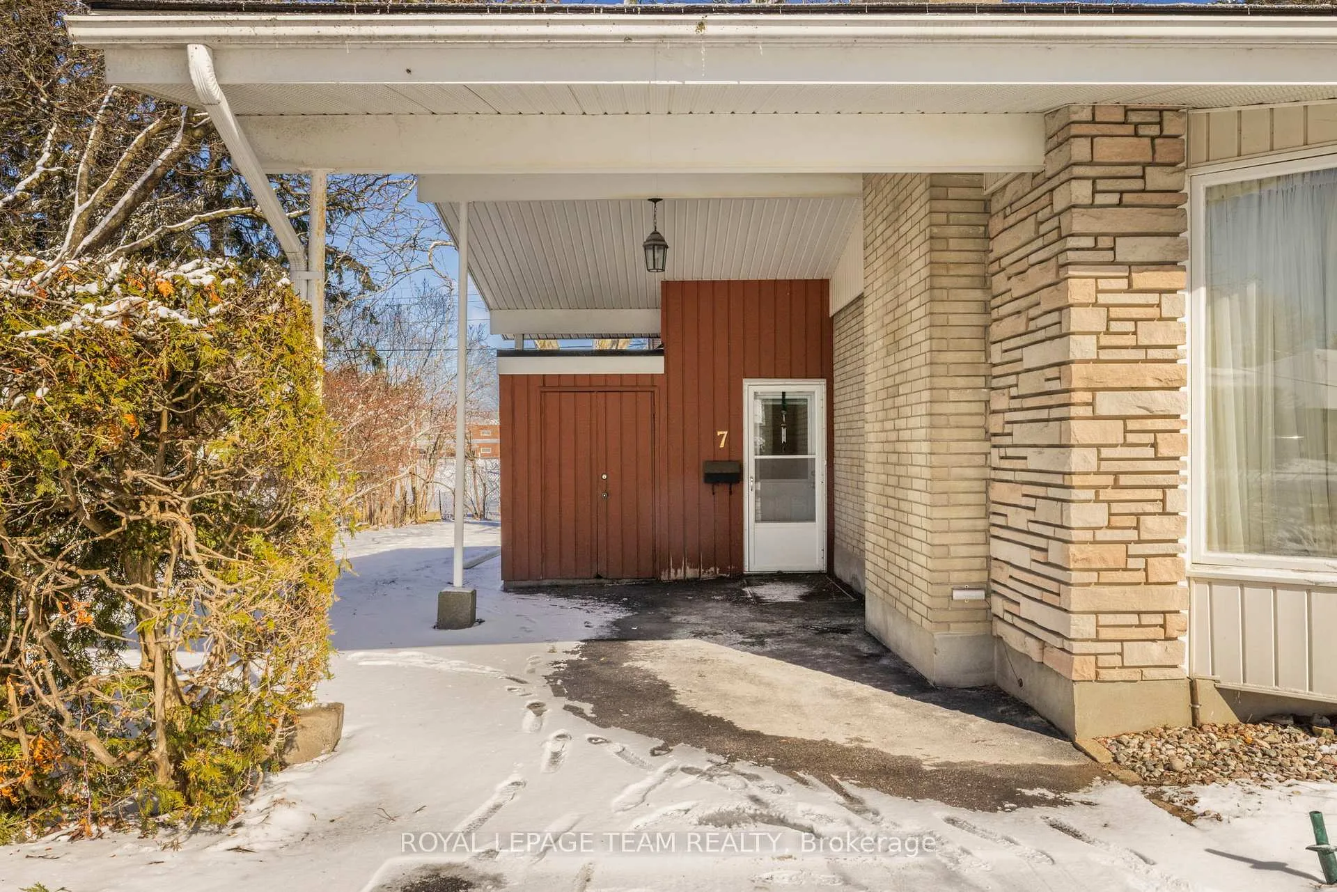 Photo 4 of 7 Kimberley Road, Ottawa, Lynwood Village — HOMEH