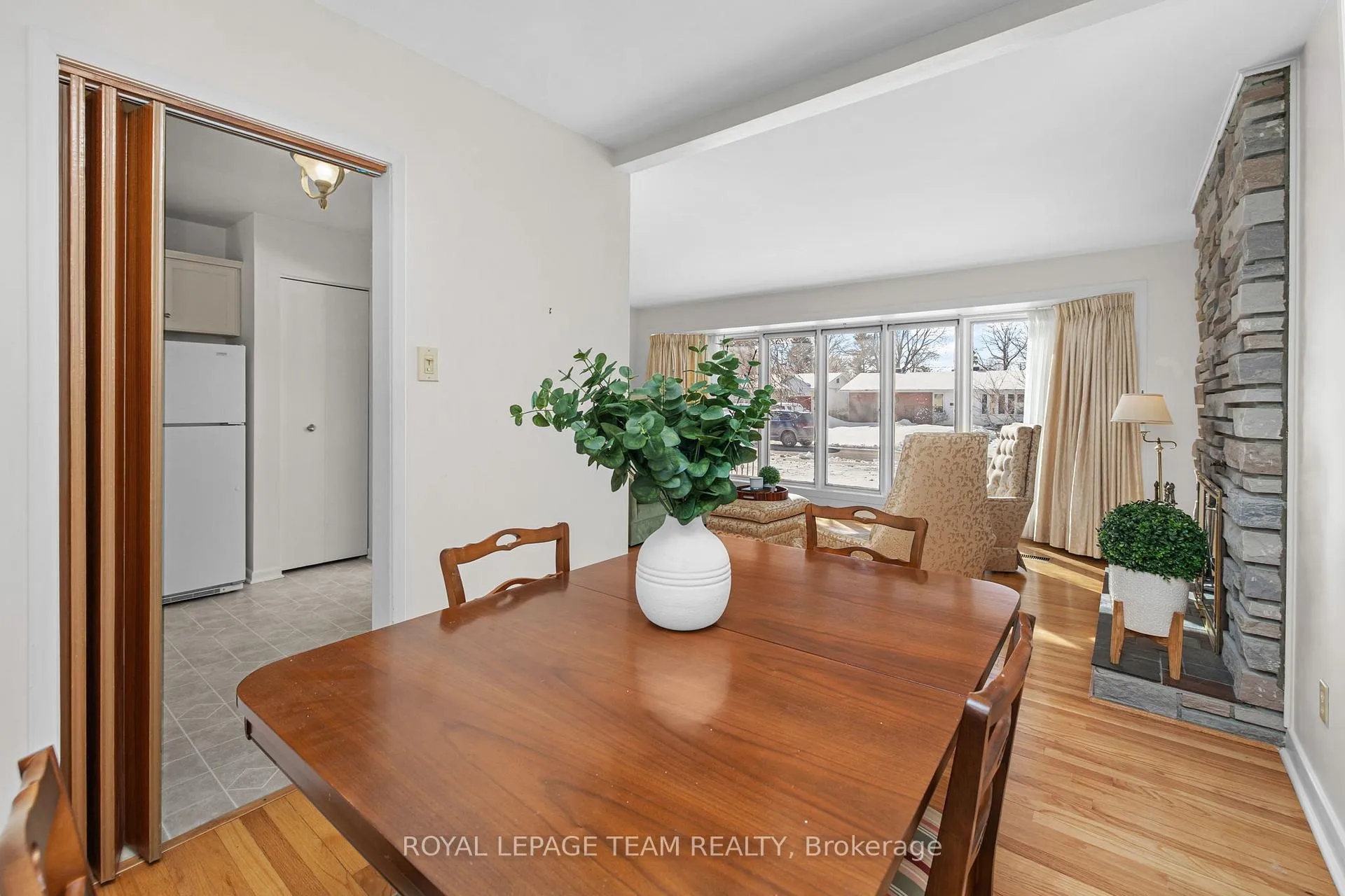 Photo 11 of 7 Kimberley Road, Ottawa, Lynwood Village — HOMEH