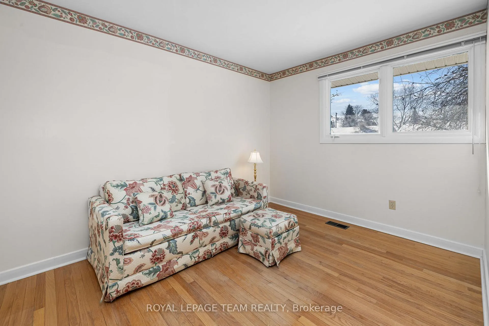 Photo 21 of 7 Kimberley Road, Ottawa, Lynwood Village — HOMEH