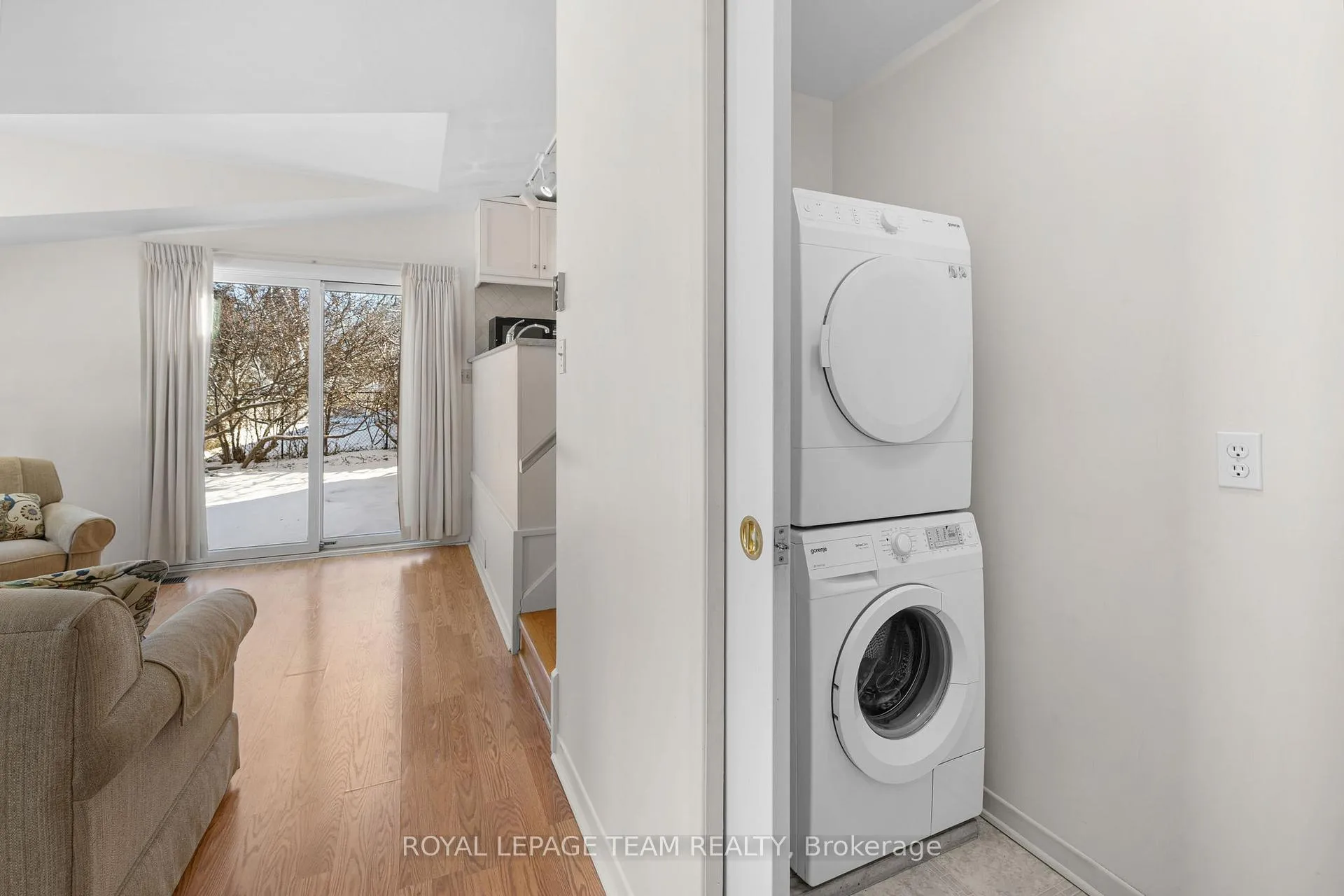 Photo 33 of 7 Kimberley Road, Ottawa, Lynwood Village — HOMEH