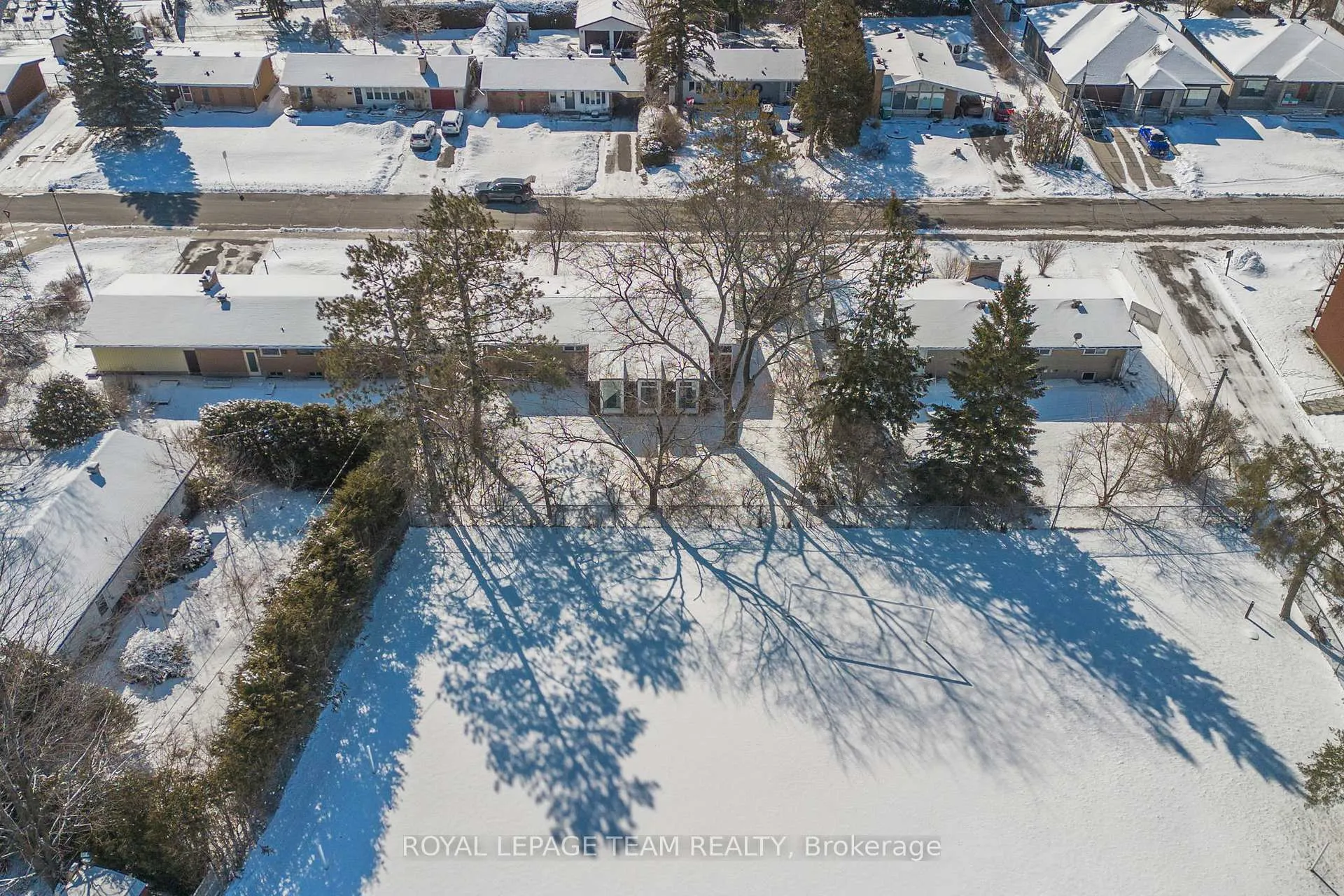 Photo 44 of 7 Kimberley Road, Ottawa, Lynwood Village — HOMEH