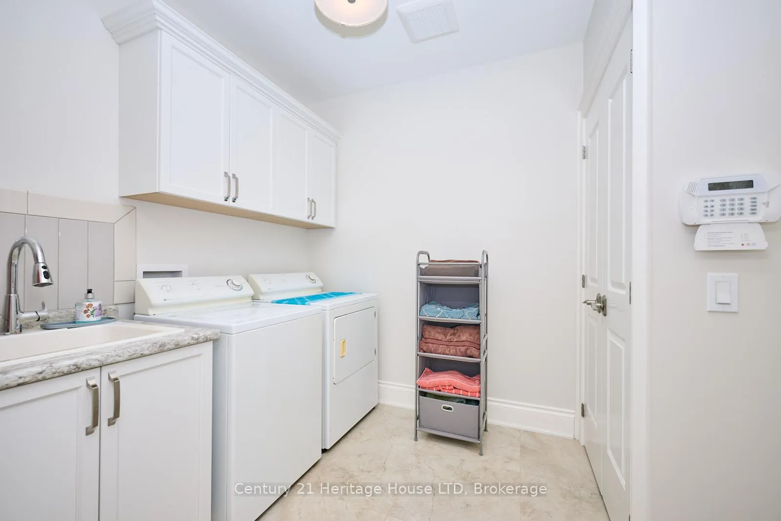 Photo 26 of 17 Biggar Road, Thorold, Port Robinson — HOMEH