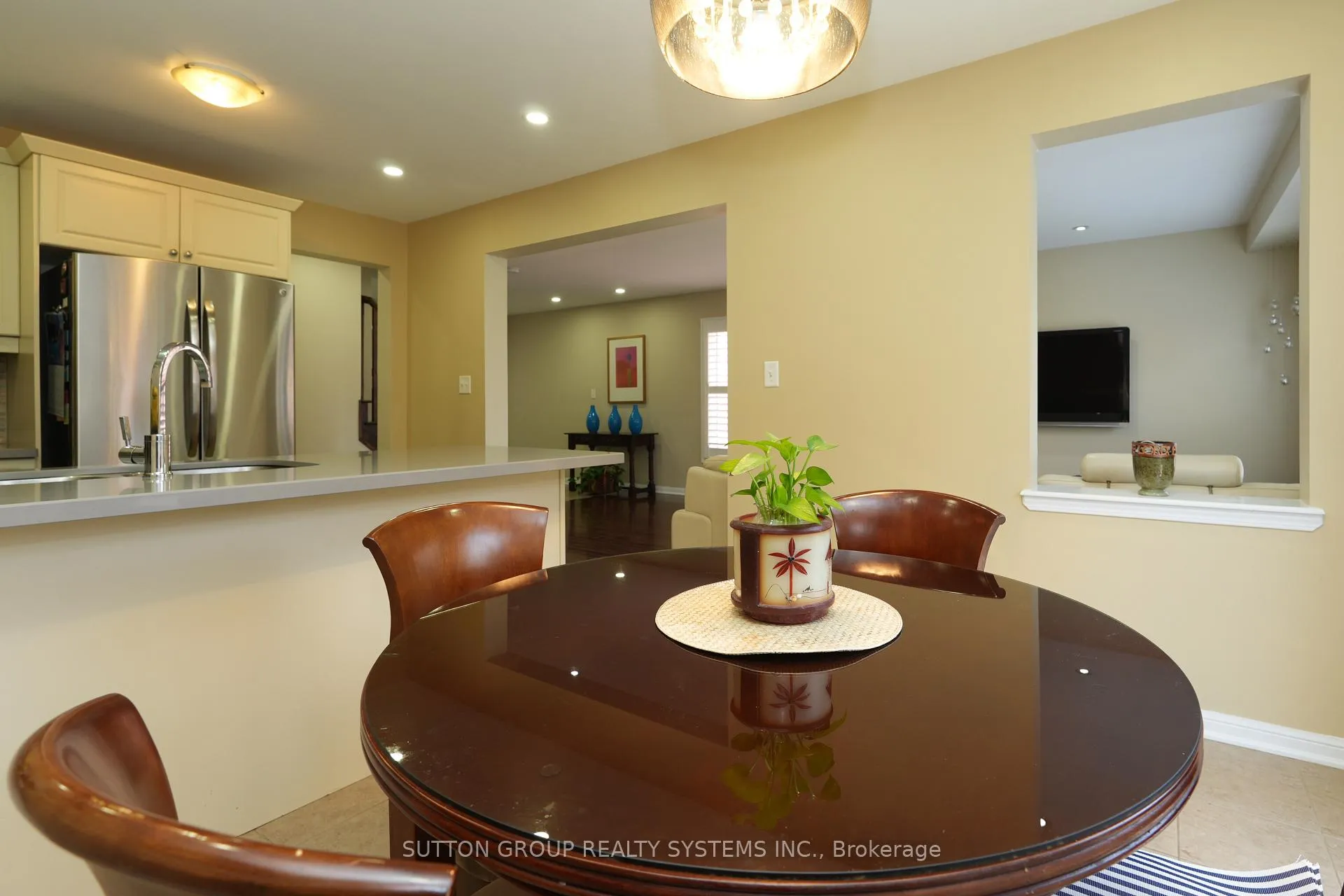 Photo 17 of 35 Bleasdale Avenue, Brampton, Northwest Brampton — HOMEH