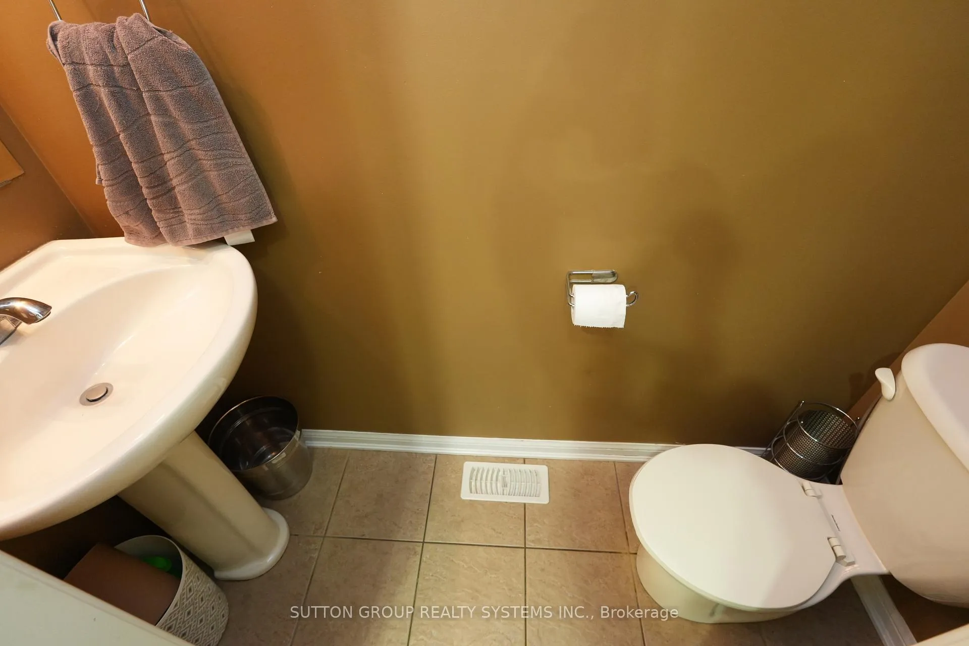 Photo 30 of 35 Bleasdale Avenue, Brampton, Northwest Brampton — HOMEH