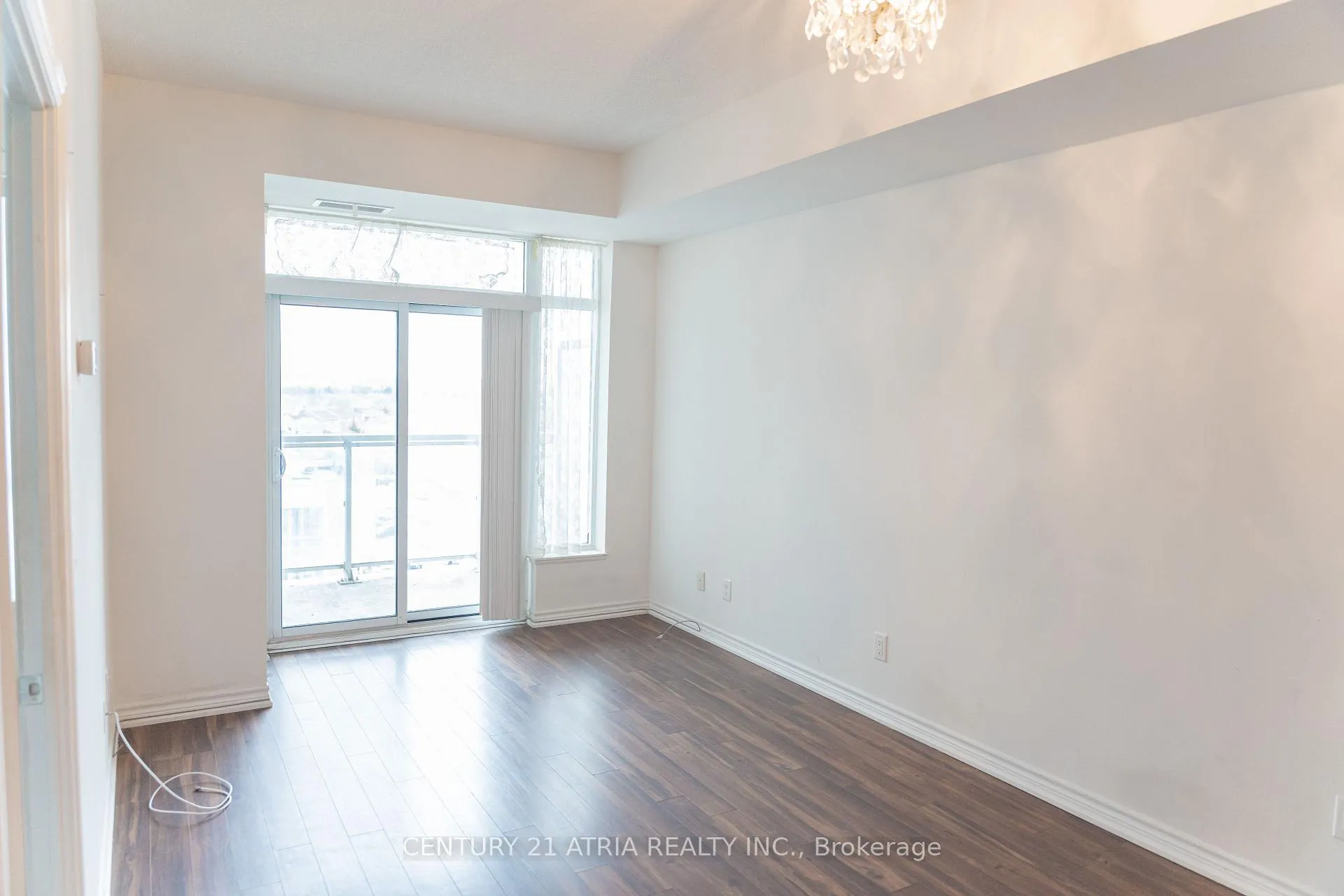 Photo 5 of Unit 902, 8323 Kennedy Road, Markham, Village Green-South Unionville — HOMEH