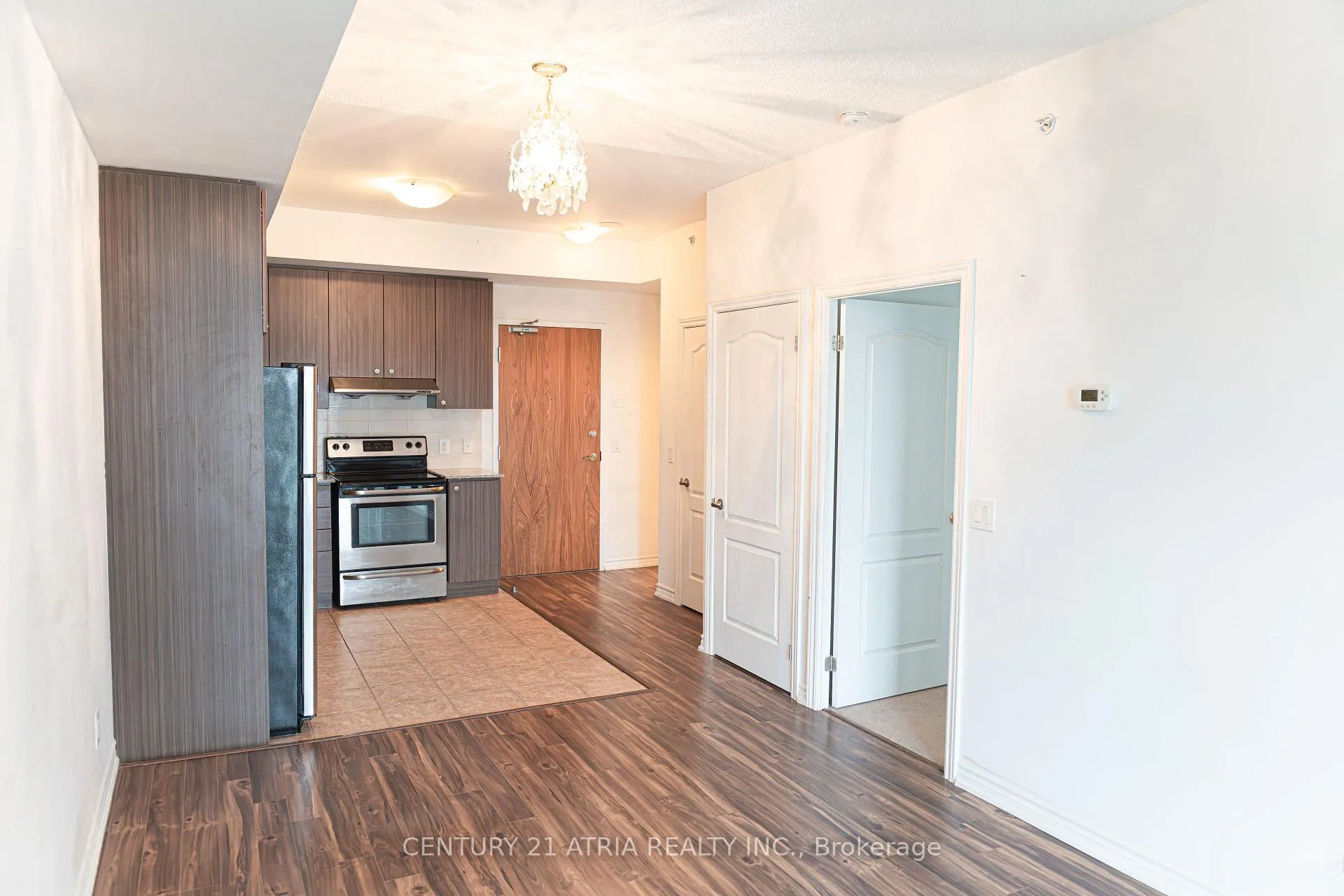Photo 7 of Unit 902, 8323 Kennedy Road, Markham, Village Green-South Unionville — HOMEH