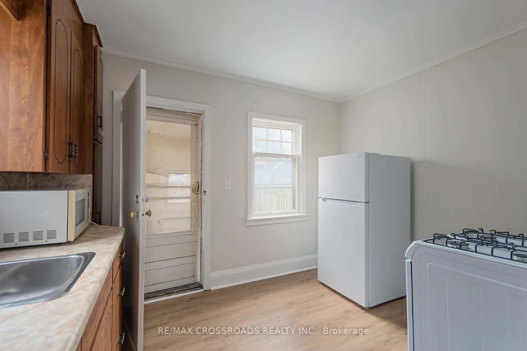 Photo 23 of 101 Cornell Avenue, Scarborough, Birchcliffe-Cliffside — HOMEH