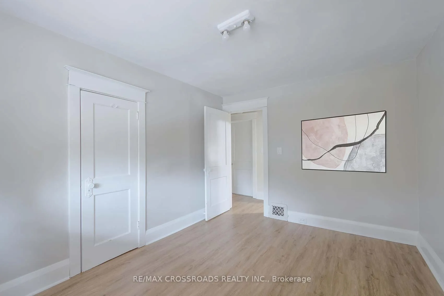 Photo 25 of 101 Cornell Avenue, Scarborough, Birchcliffe-Cliffside — HOMEH