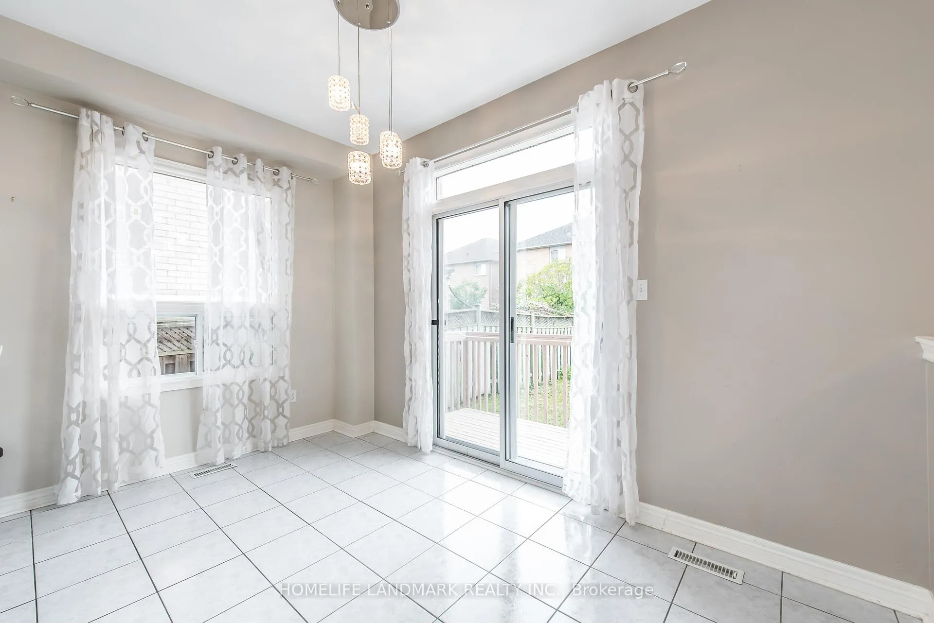 Photo 6 of 97 Annina Crescent, Markham, Village Green-South Unionville — HOMEH