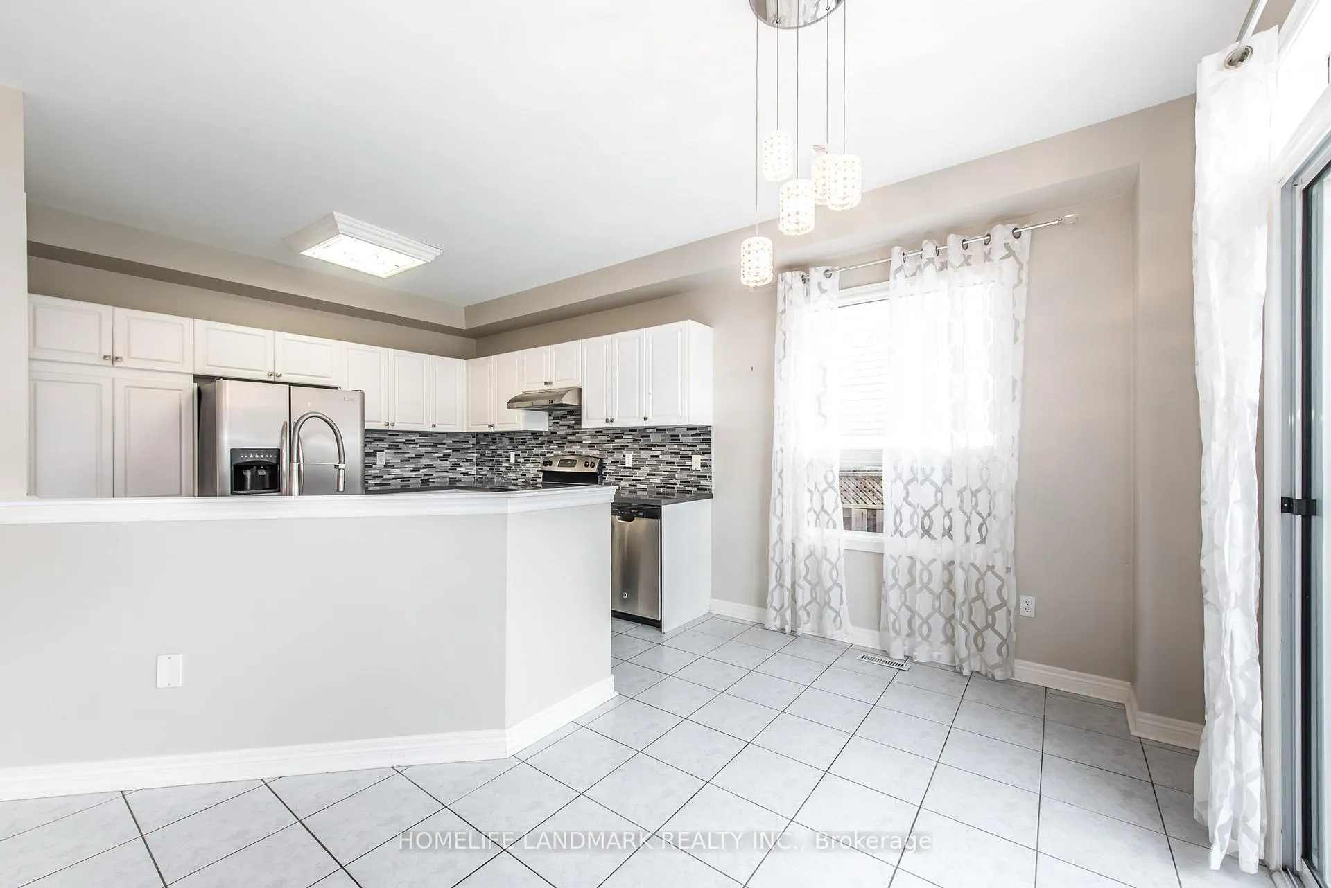 Photo 7 of 97 Annina Crescent, Markham, Village Green-South Unionville — HOMEH
