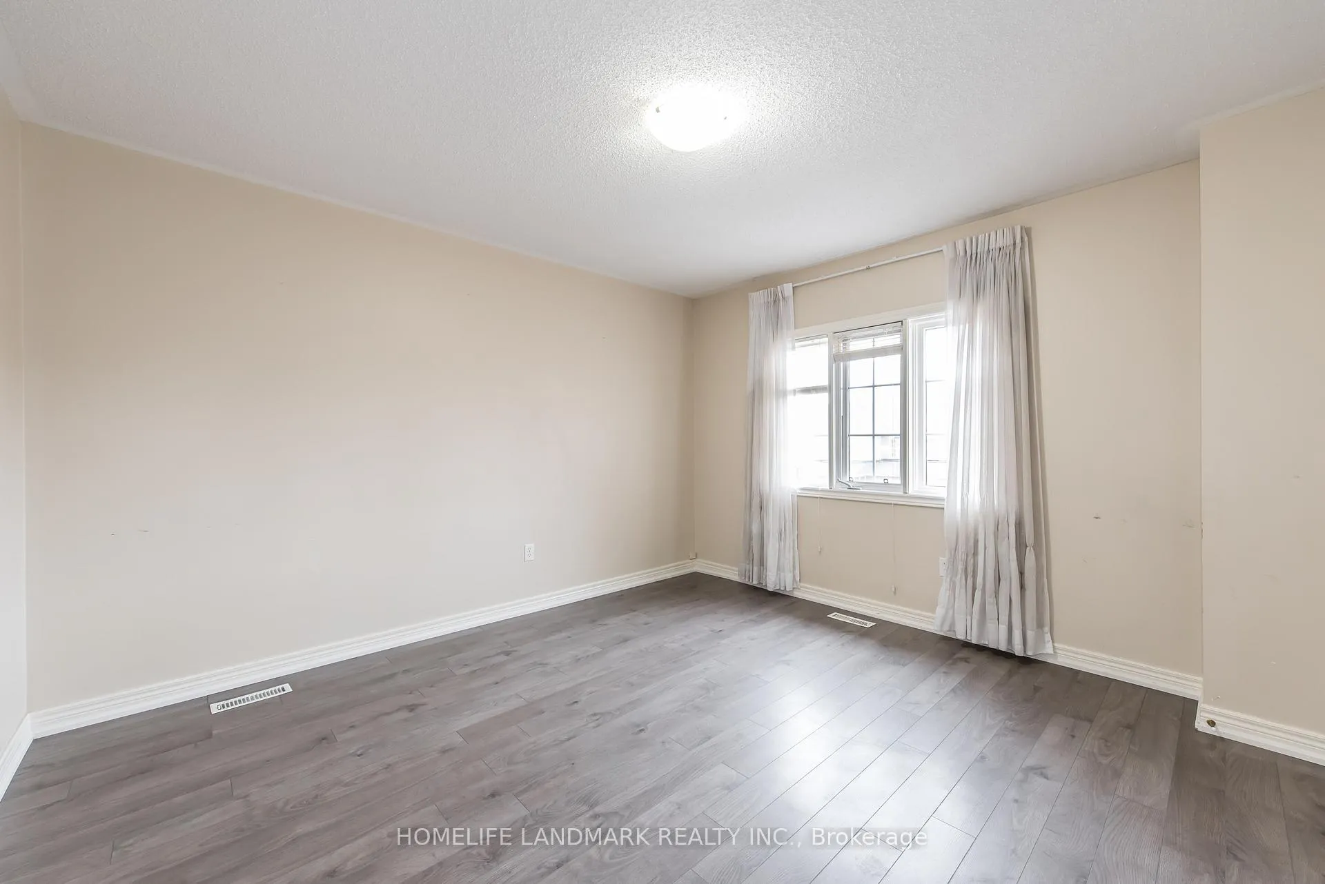 Photo 14 of 97 Annina Crescent, Markham, Village Green-South Unionville — HOMEH