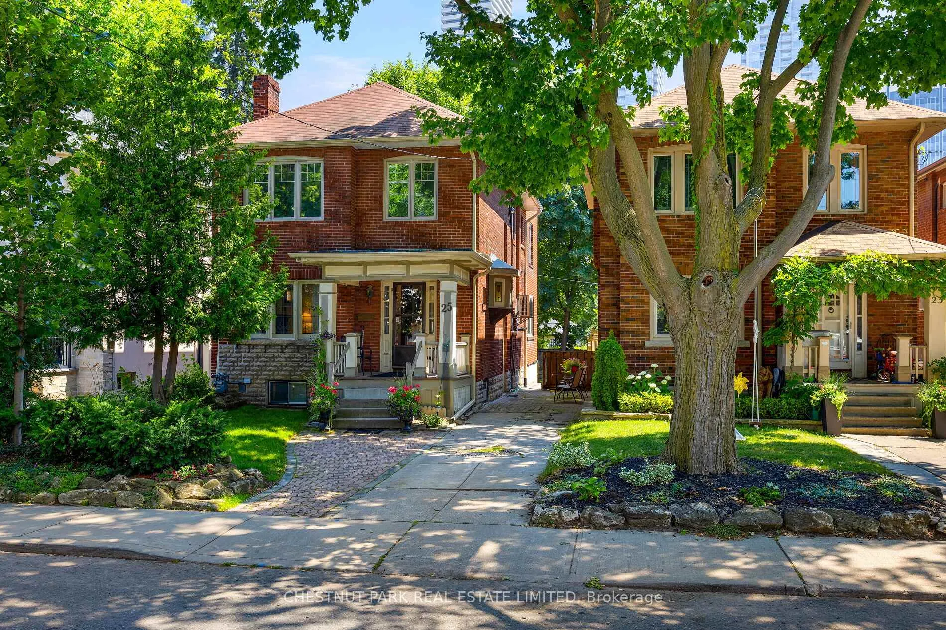 Photo 1 of 25 Maxwell Avenue, Toronto, Yonge-Eglinton — HOMEH