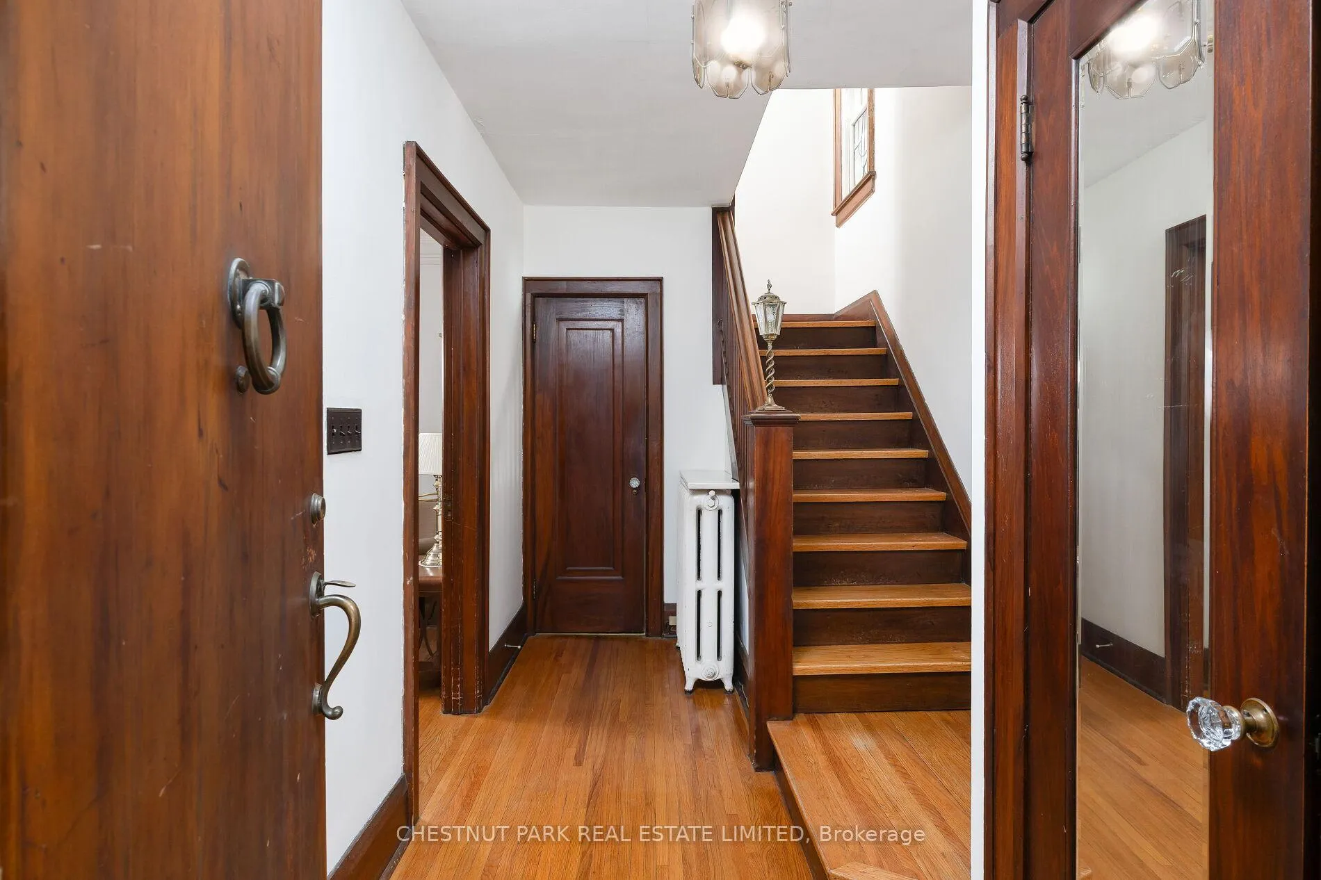 Photo 3 of 25 Maxwell Avenue, Toronto, Yonge-Eglinton — HOMEH