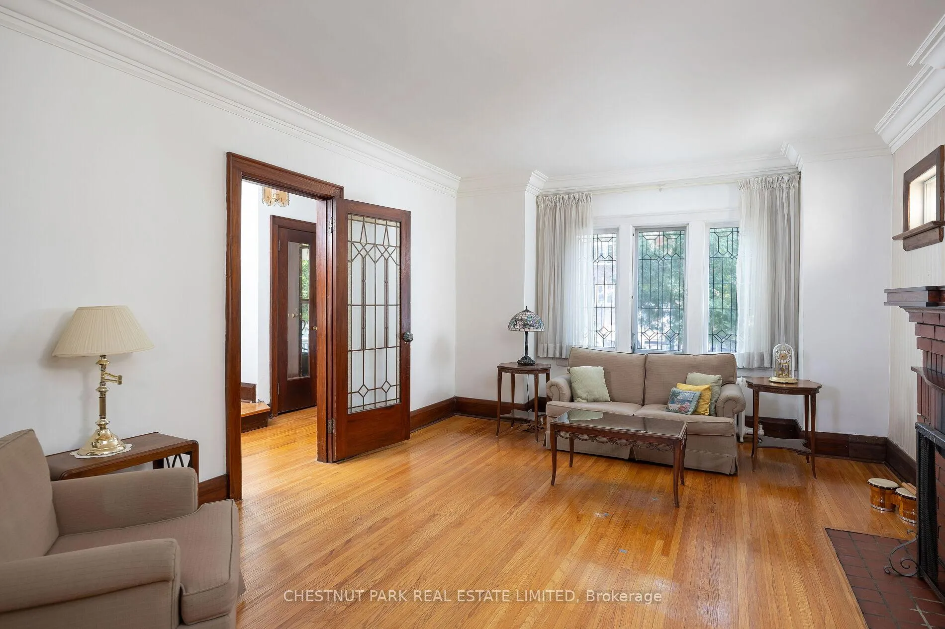 Photo 7 of 25 Maxwell Avenue, Toronto, Yonge-Eglinton — HOMEH