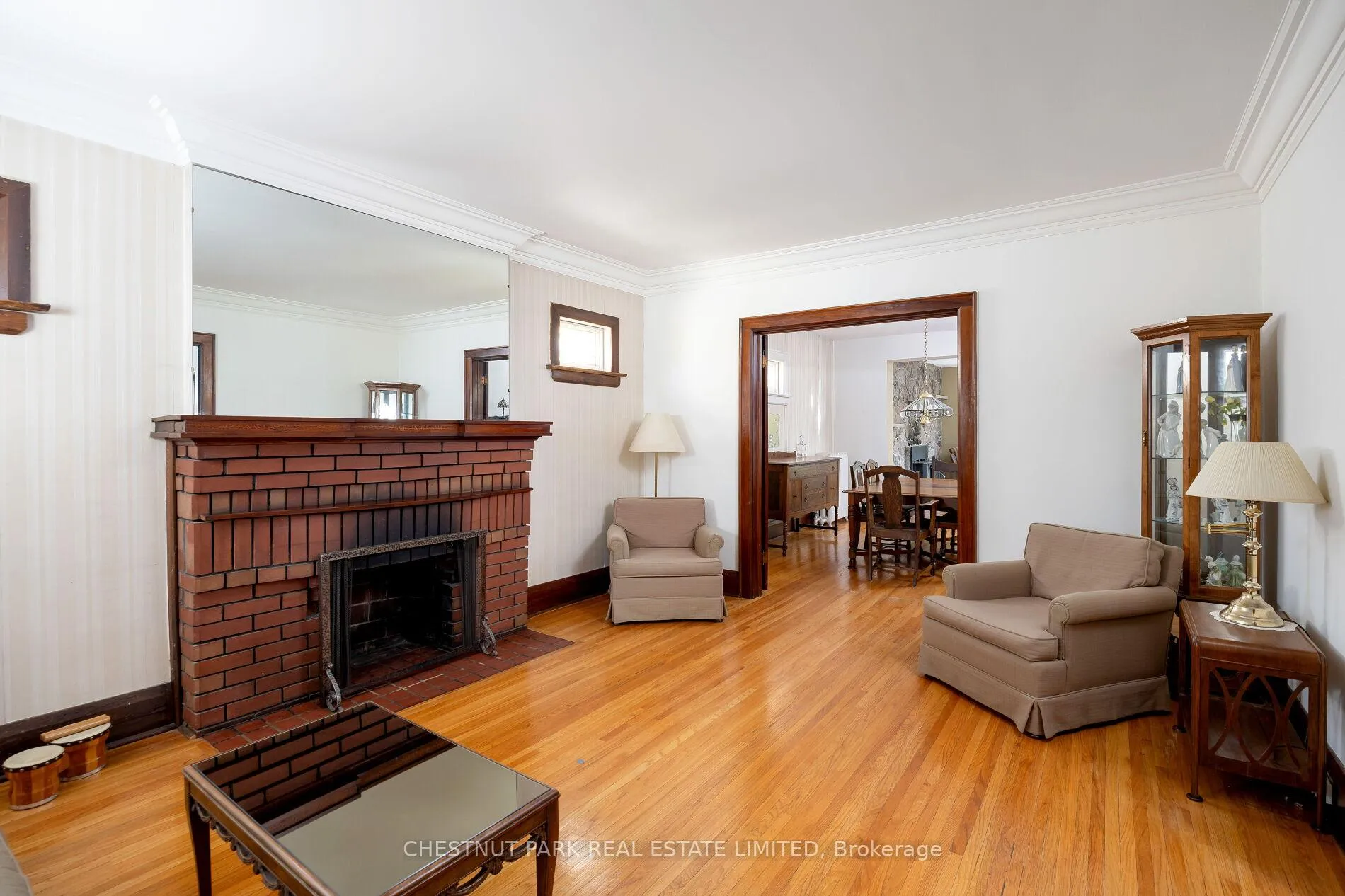 Photo 8 of 25 Maxwell Avenue, Toronto, Yonge-Eglinton — HOMEH