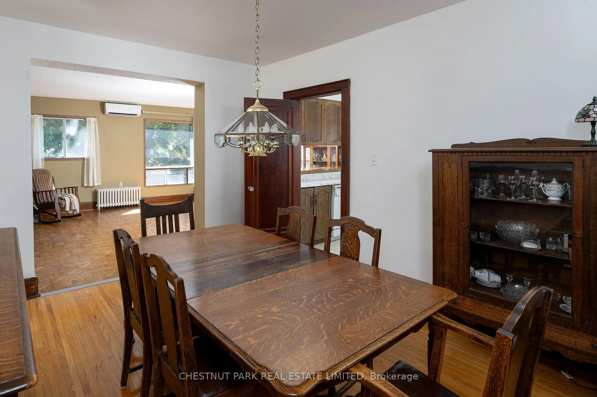 Photo 12 of 25 Maxwell Avenue, Toronto, Yonge-Eglinton — HOMEH