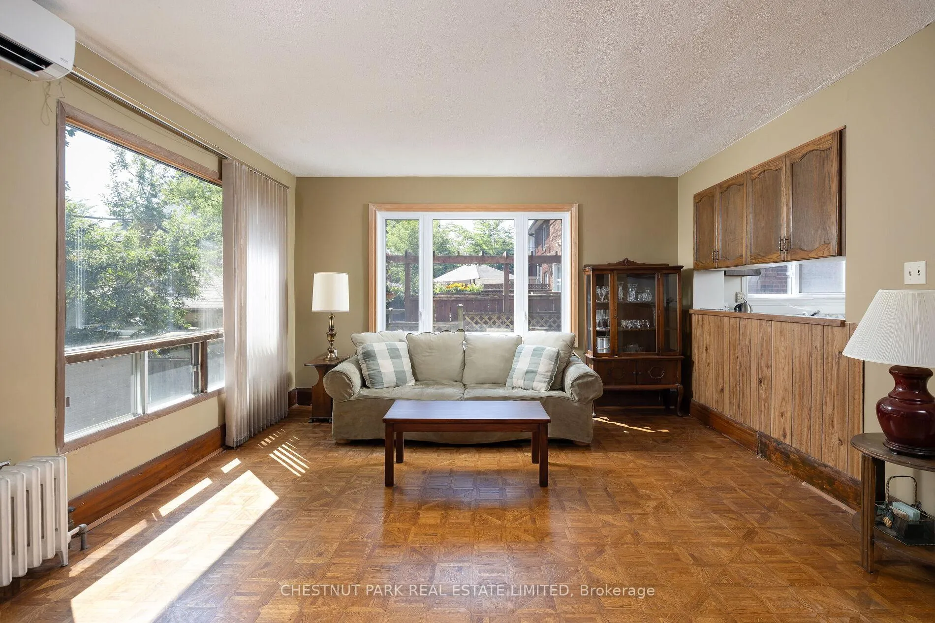 Photo 16 of 25 Maxwell Avenue, Toronto, Yonge-Eglinton — HOMEH