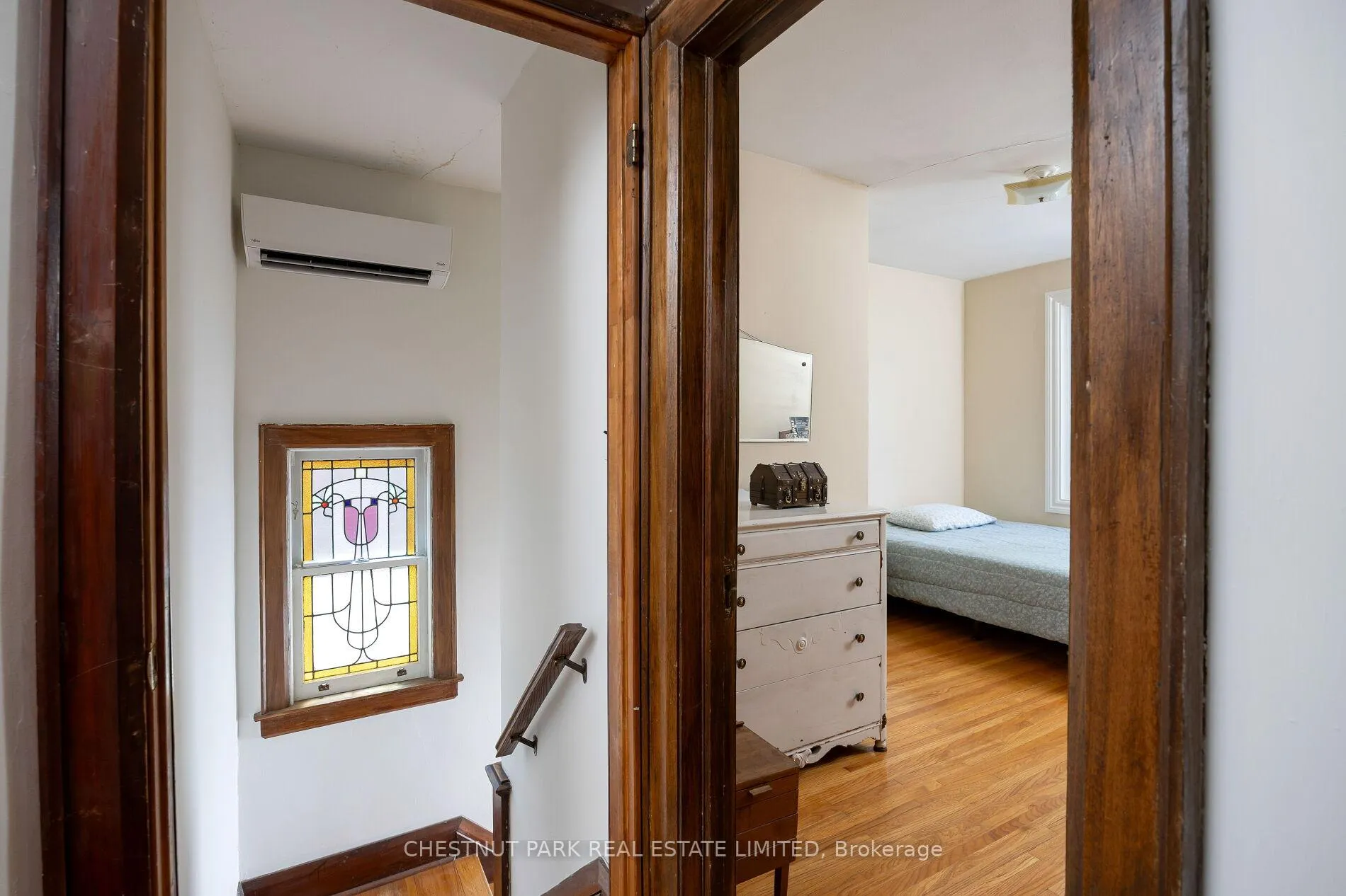 Photo 20 of 25 Maxwell Avenue, Toronto, Yonge-Eglinton — HOMEH