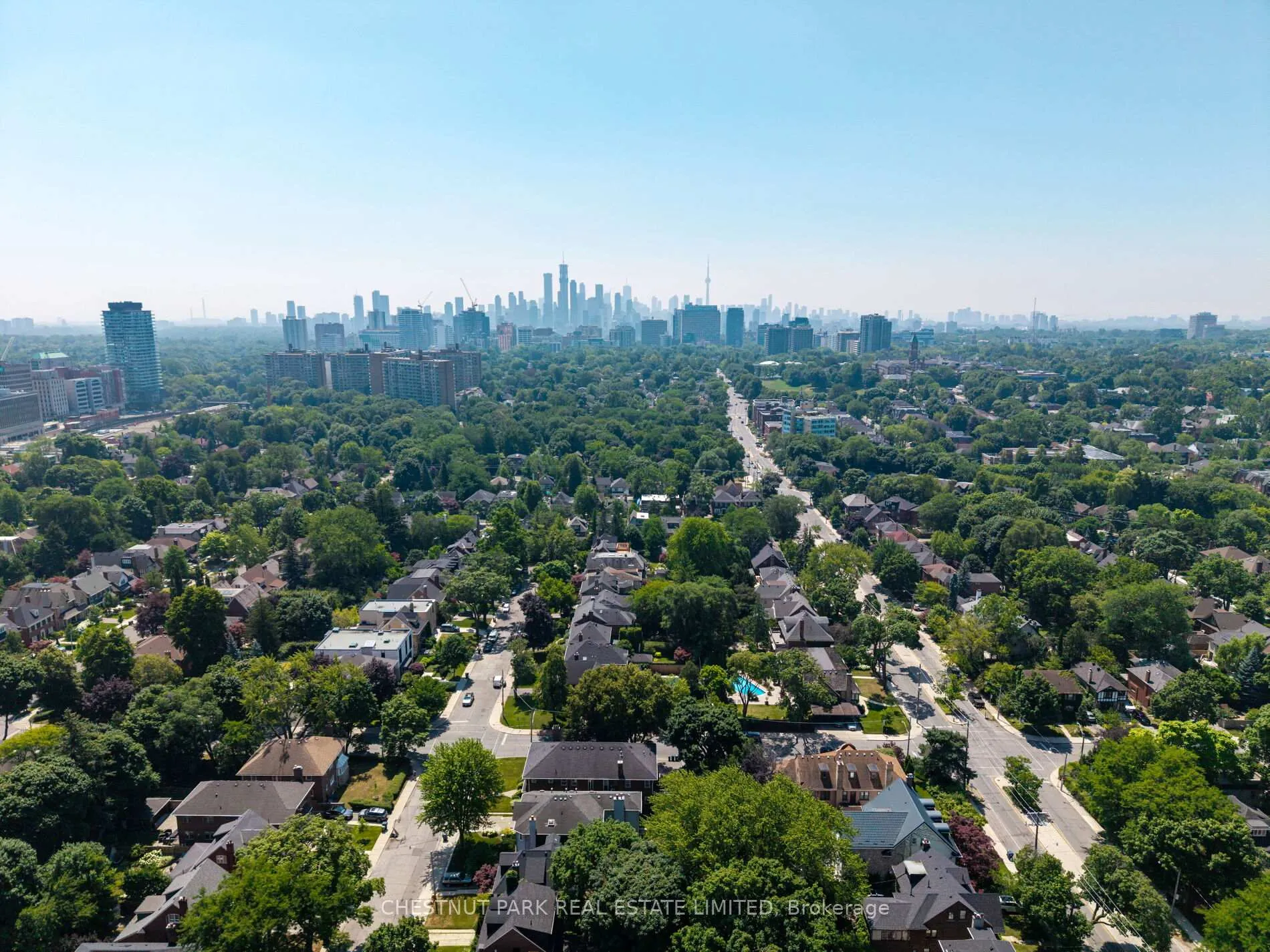 Photo 41 of 25 Maxwell Avenue, Toronto, Yonge-Eglinton — HOMEH