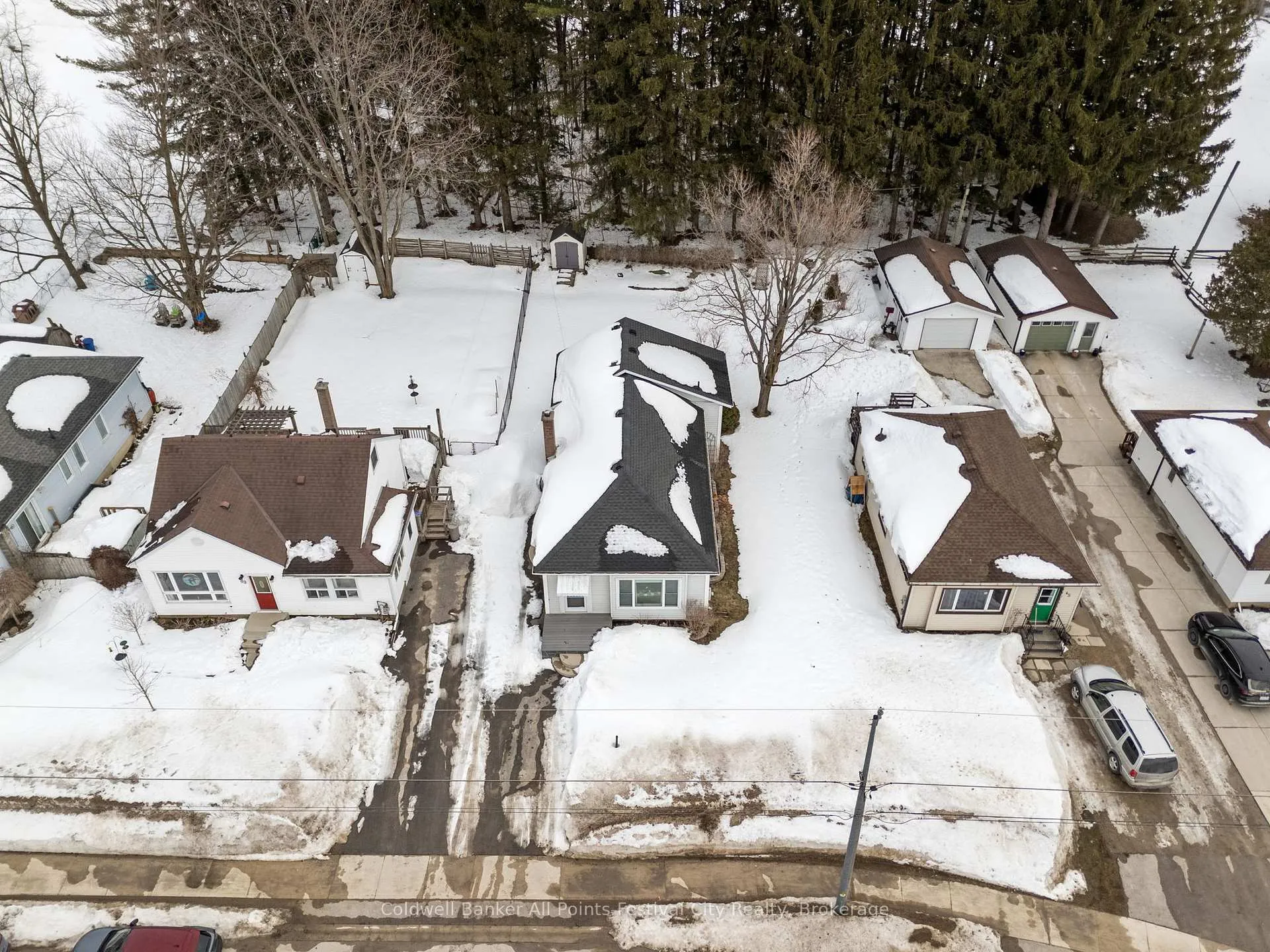 Photo 2 of 49 Carling Terrace, North Huron, Wingham — HOMEH
