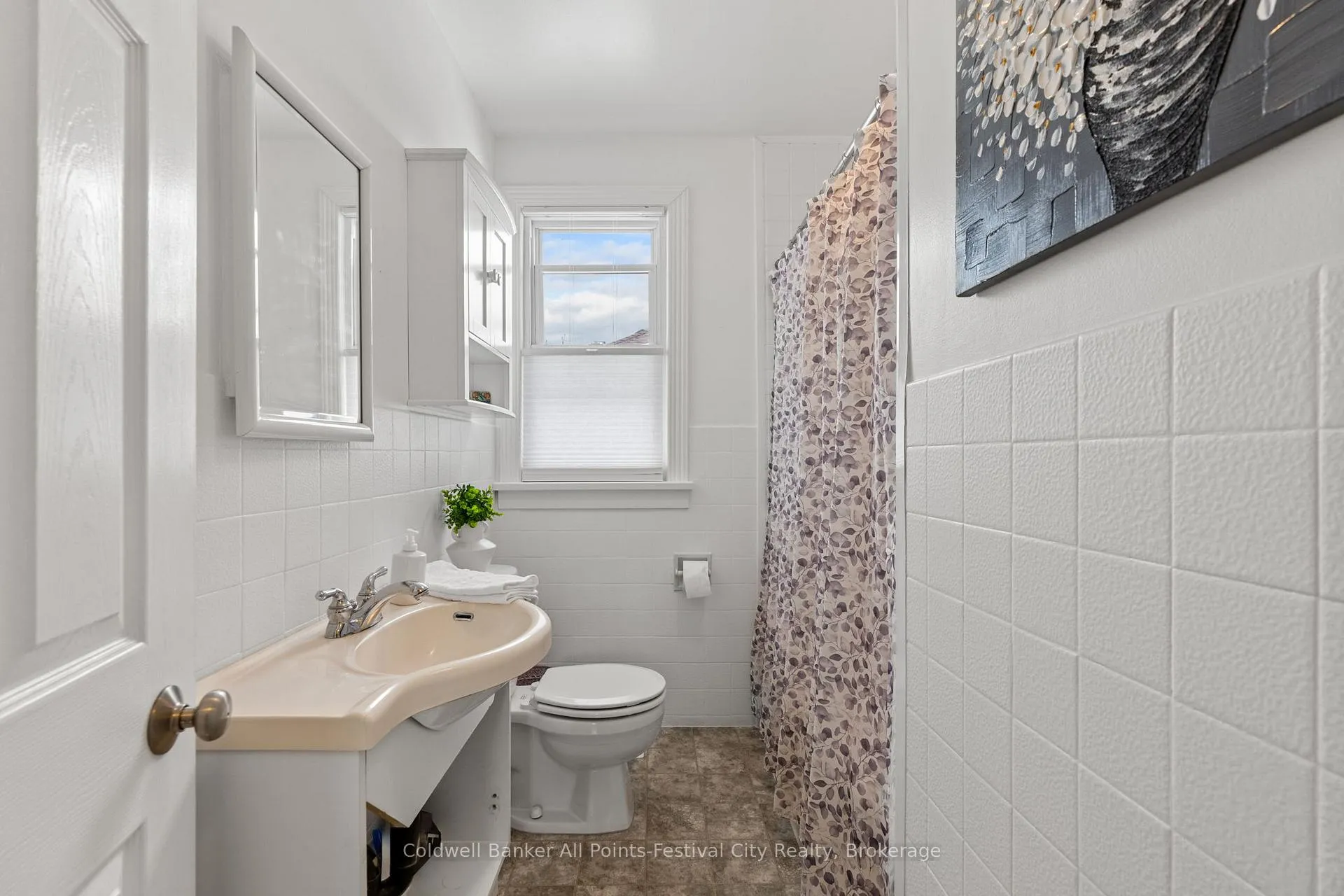 Photo 15 of 49 Carling Terrace, North Huron, Wingham — HOMEH