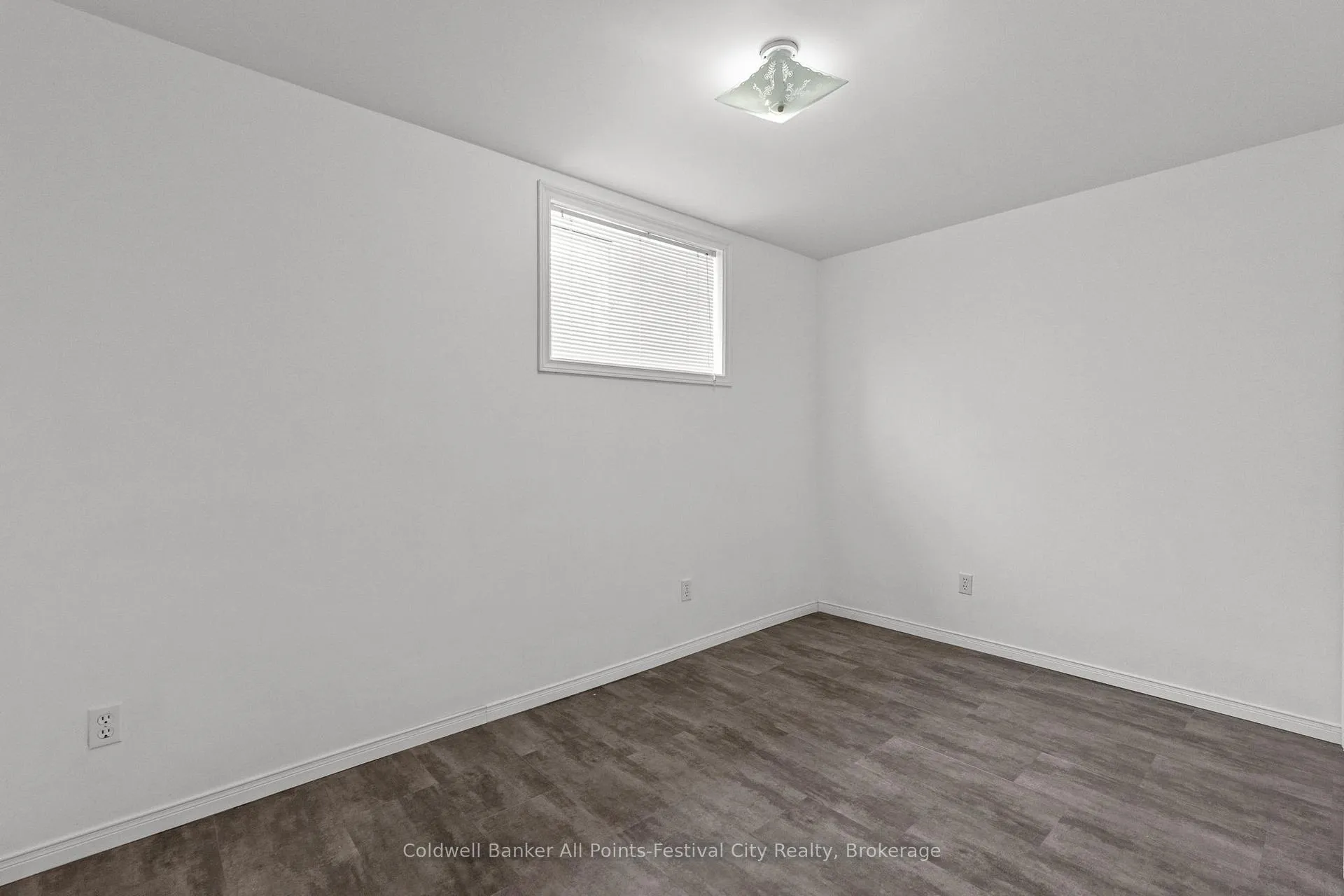 Photo 27 of 49 Carling Terrace, North Huron, Wingham — HOMEH