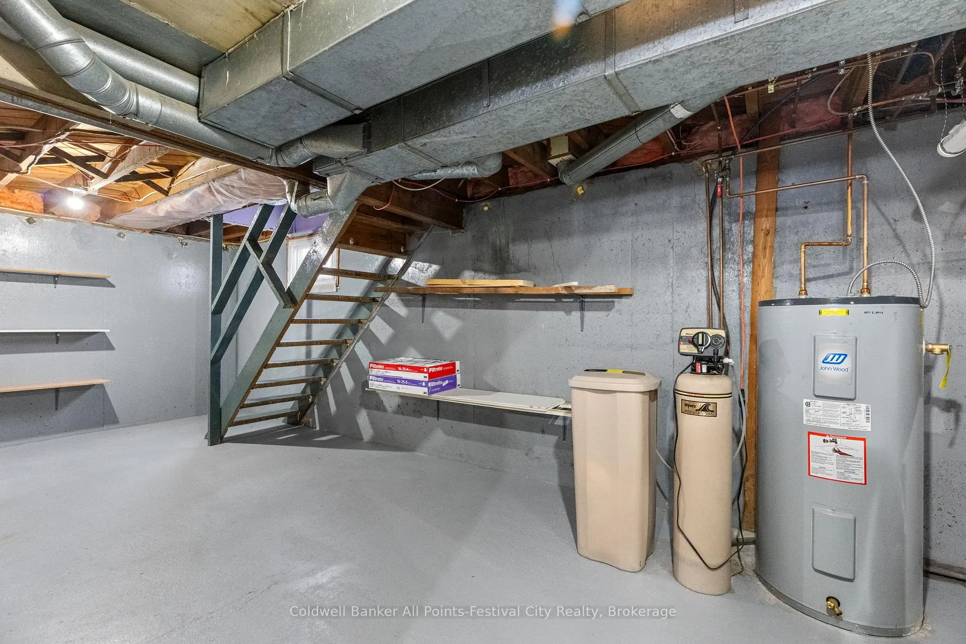 Photo 37 of 49 Carling Terrace, North Huron, Wingham — HOMEH