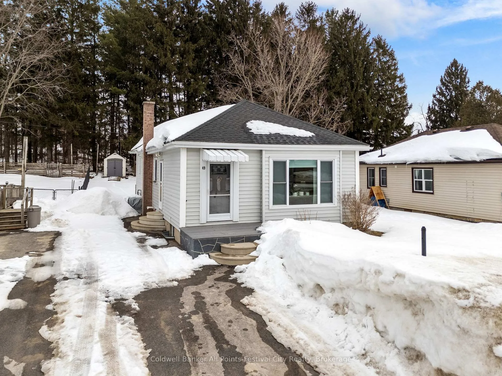 Photo 40 of 49 Carling Terrace, North Huron, Wingham — HOMEH