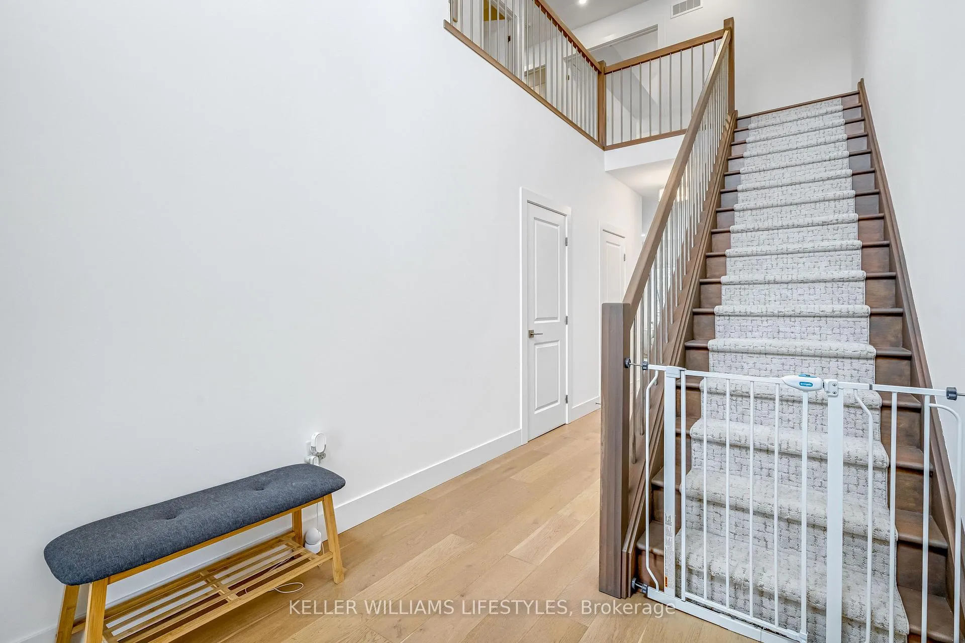 Photo 5 of 10 Mcneil Street, Strathroy-Caradoc, Mount Brydges — HOMEH