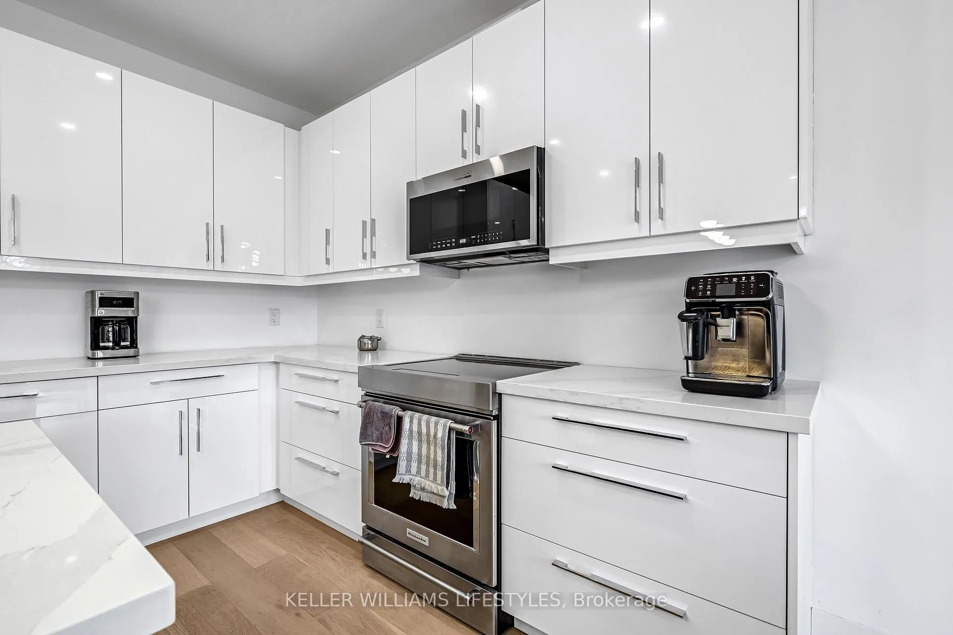 Photo 20 of 10 Mcneil Street, Strathroy-Caradoc, Mount Brydges — HOMEH