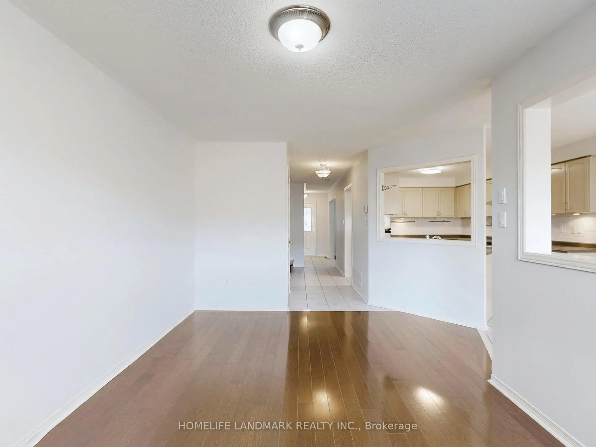 Photo 6 of 60 Cariglia Trail, Markham, Village Green-South Unionville — HOMEH