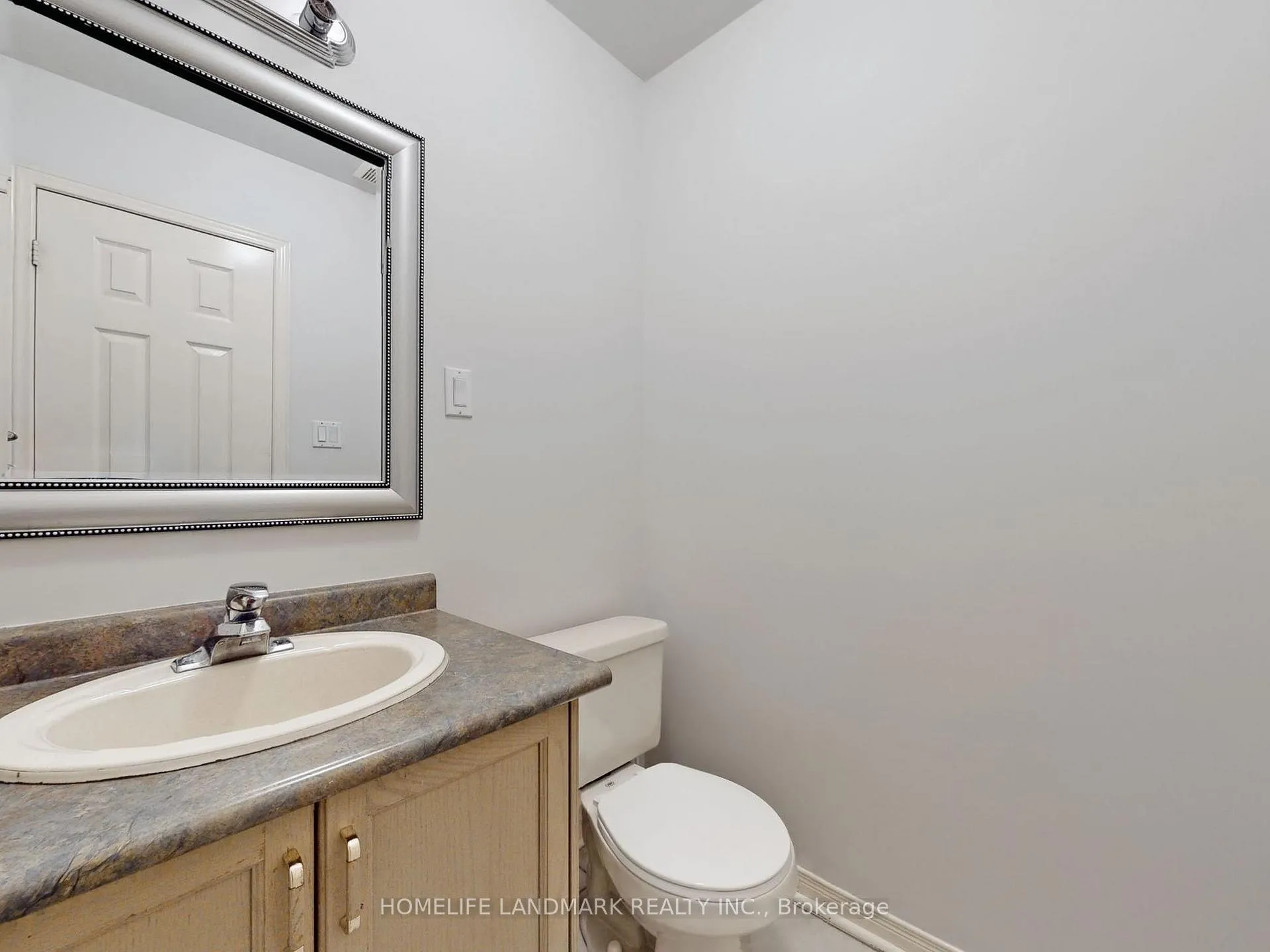Photo 12 of 60 Cariglia Trail, Markham, Village Green-South Unionville — HOMEH