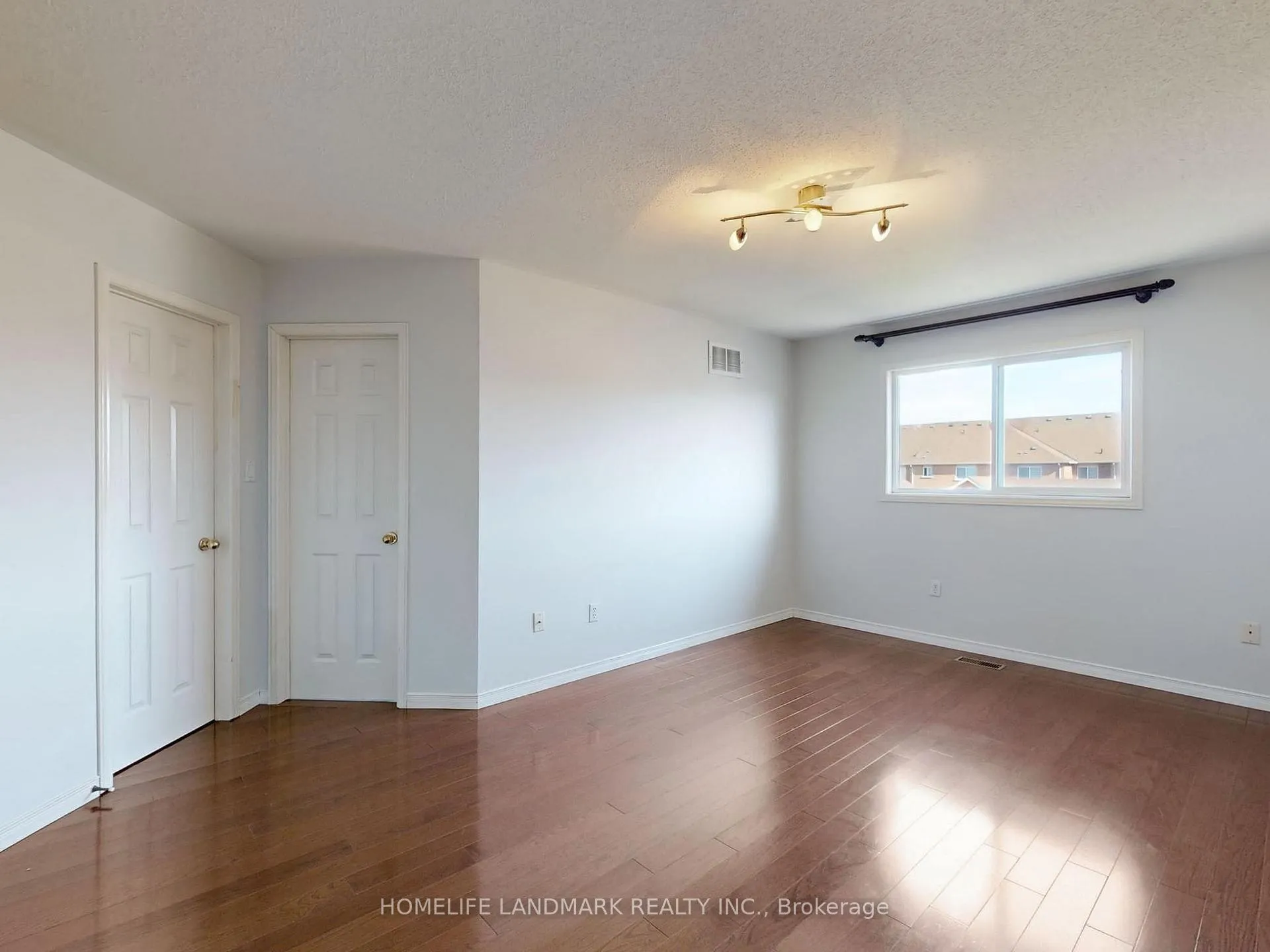 Photo 16 of 60 Cariglia Trail, Markham, Village Green-South Unionville — HOMEH
