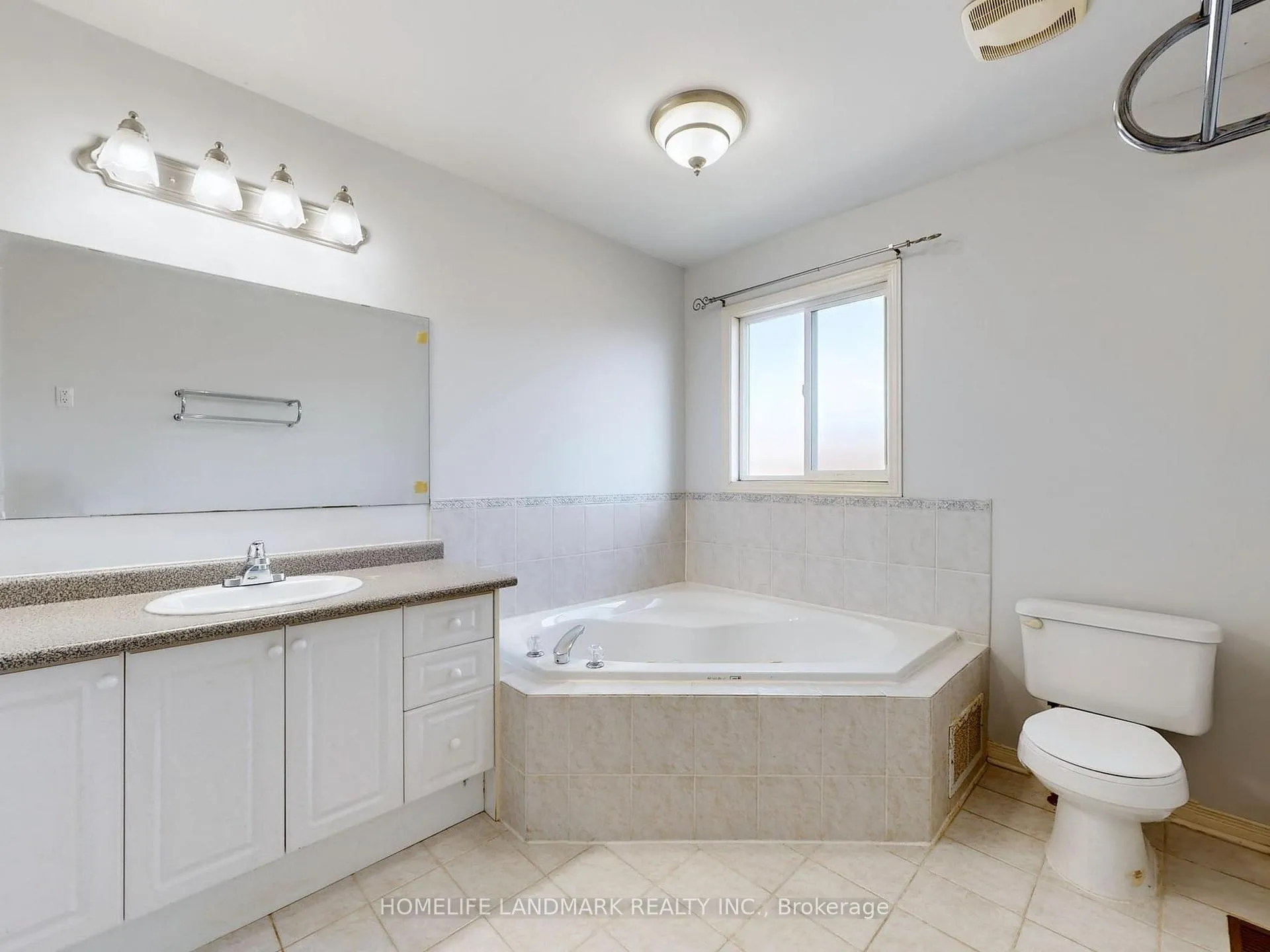 Photo 18 of 60 Cariglia Trail, Markham, Village Green-South Unionville — HOMEH