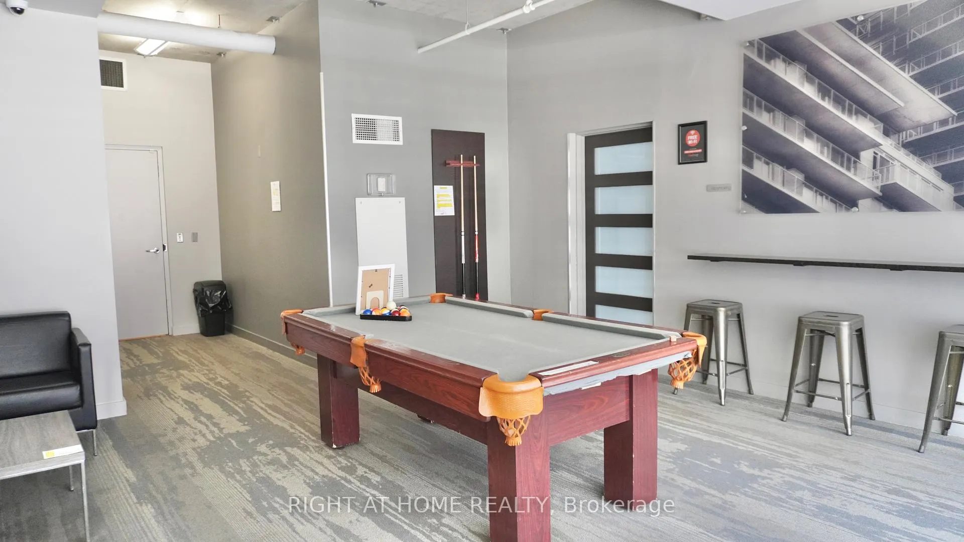 Photo 23 of Unit 904, 383 Cumberland Street, Ottawa, Lower Town/Byward Market — HOMEH