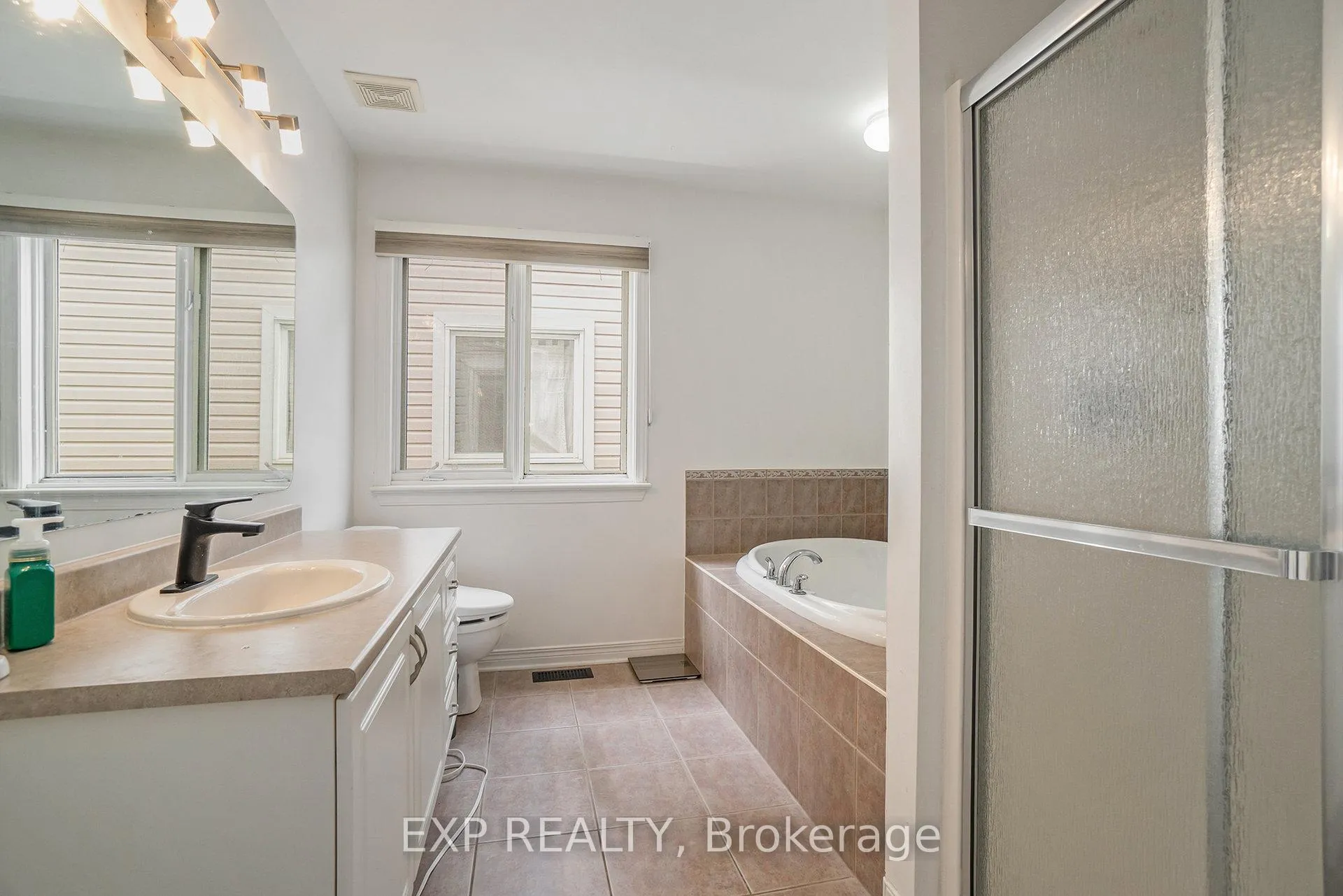 Photo 21 of 15 Escade Drive, Ottawa, Barrhaven East — HOMEH