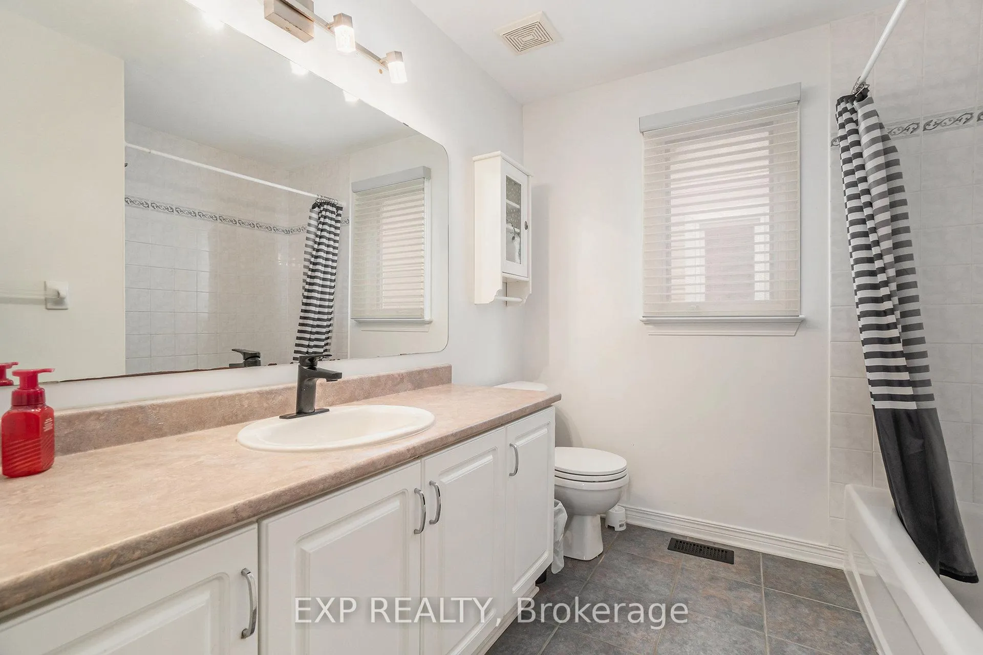 Photo 27 of 15 Escade Drive, Ottawa, Barrhaven East — HOMEH