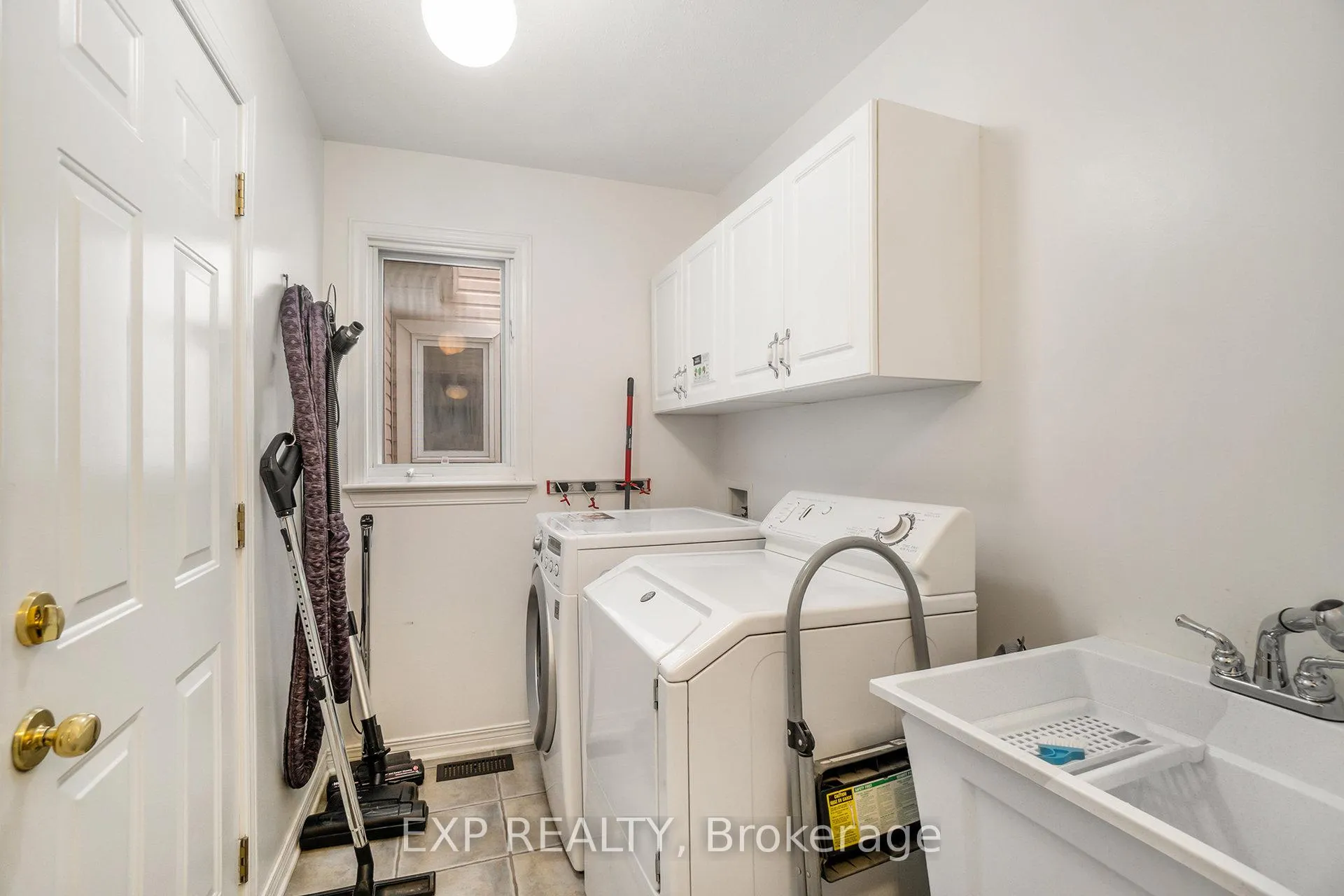 Photo 28 of 15 Escade Drive, Ottawa, Barrhaven East — HOMEH