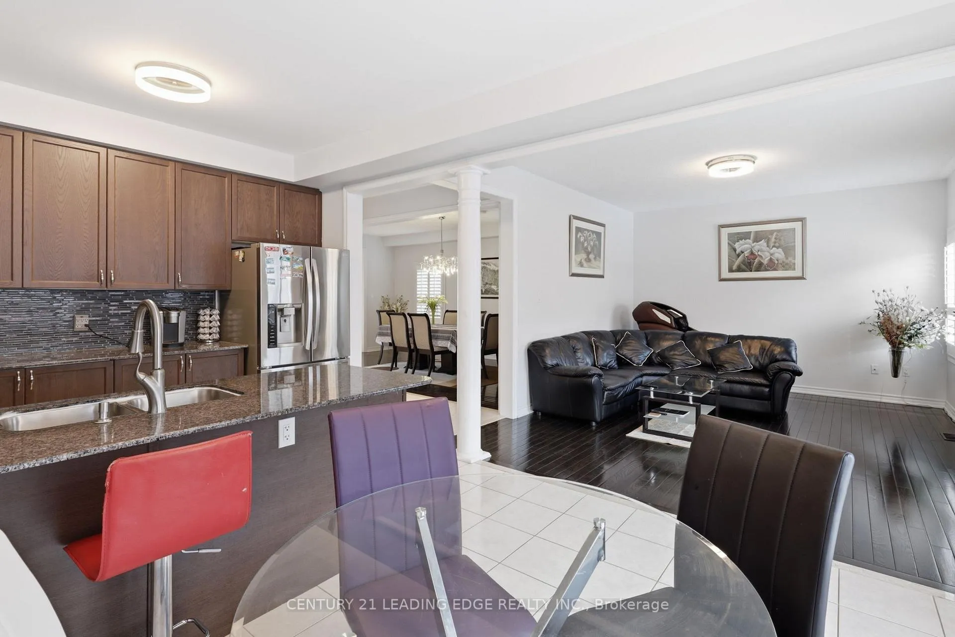 Photo 8 of 101 Monarchy Street, Barrie, Innis-Shore — HOMEH