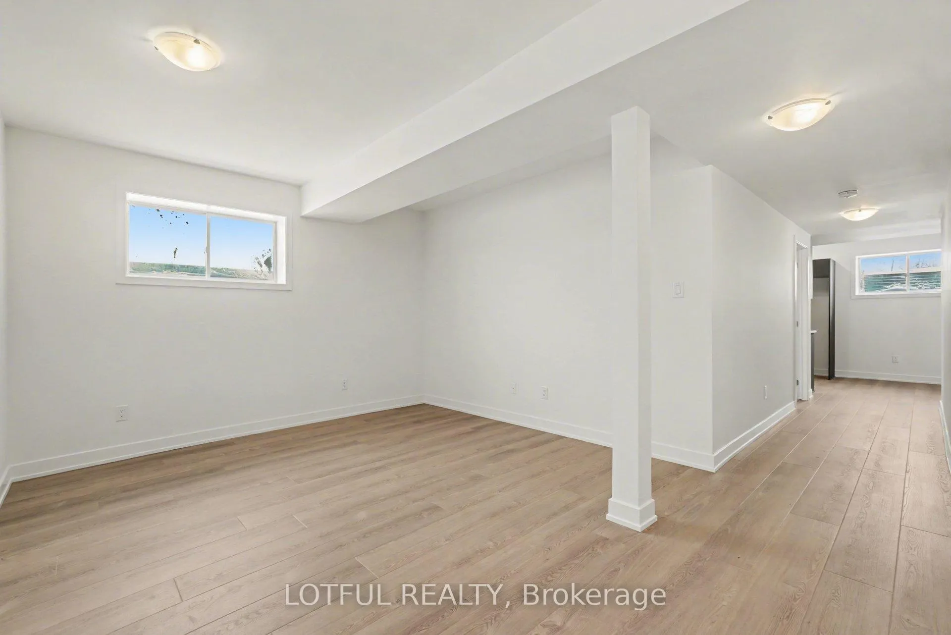 Photo 5 of Unit B, 540 Tahoe Heights, Ottawa, Leitrim — HOMEH