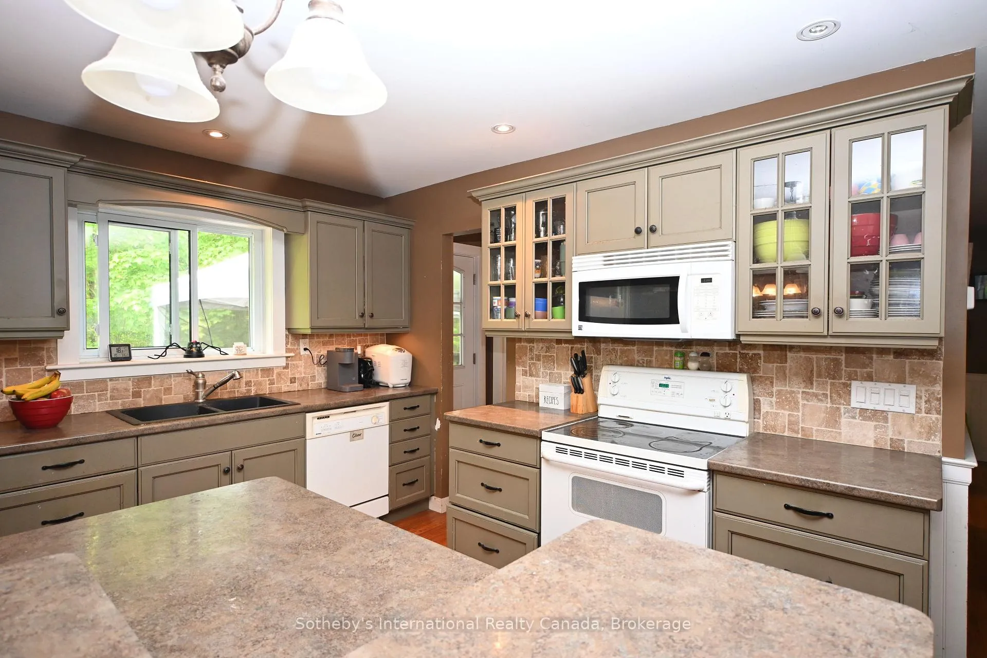 Photo 7 of 48 Miller Drive, McDougall — HOMEH