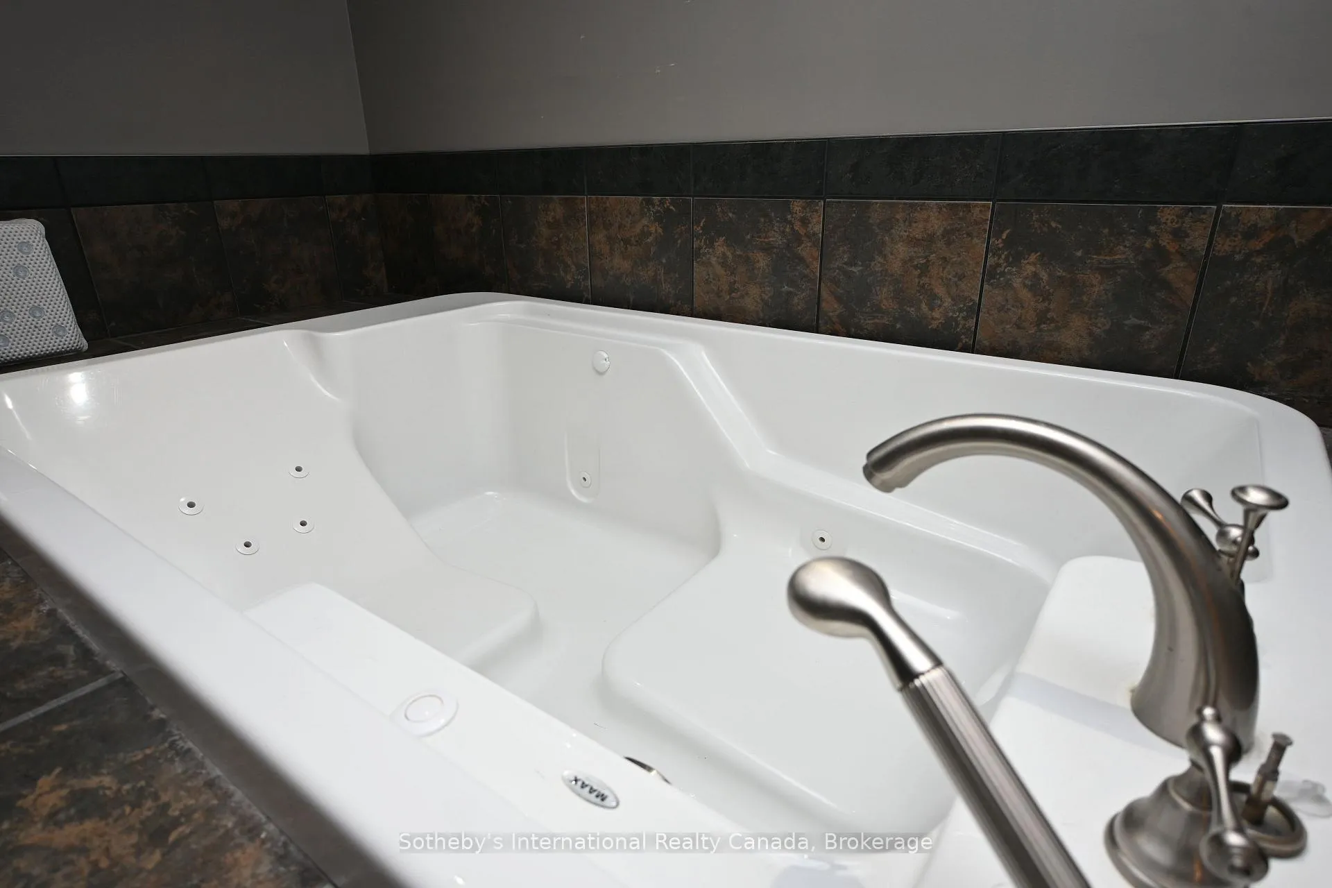 Photo 21 of 48 Miller Drive, McDougall — HOMEH