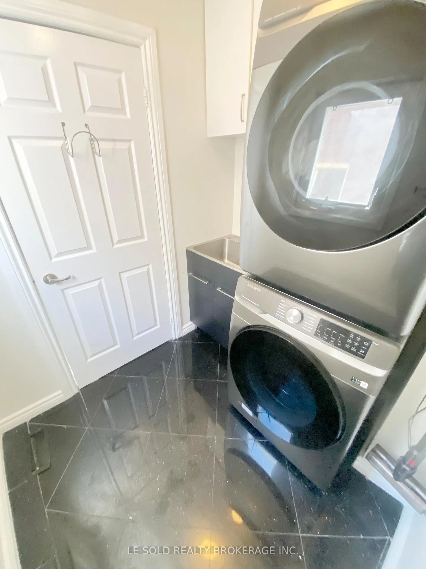 Photo 9 of Unit Upper, 110 Cimmaron Street, Markham, Middlefield — HOMEH