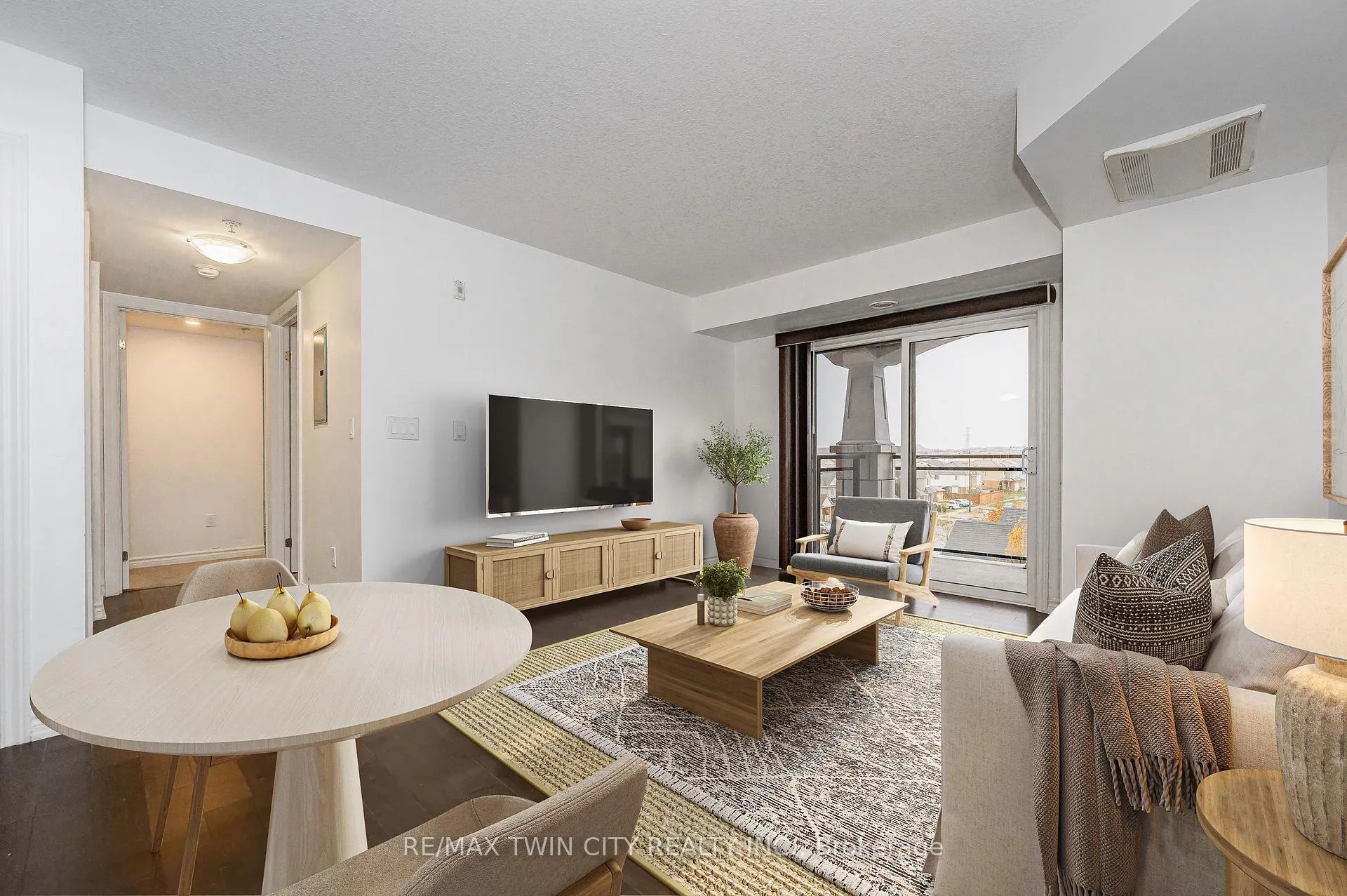 Photo 8 of Unit 410, 155 Commonwealth Street, Kitchener, Larentian West — HOMEH
