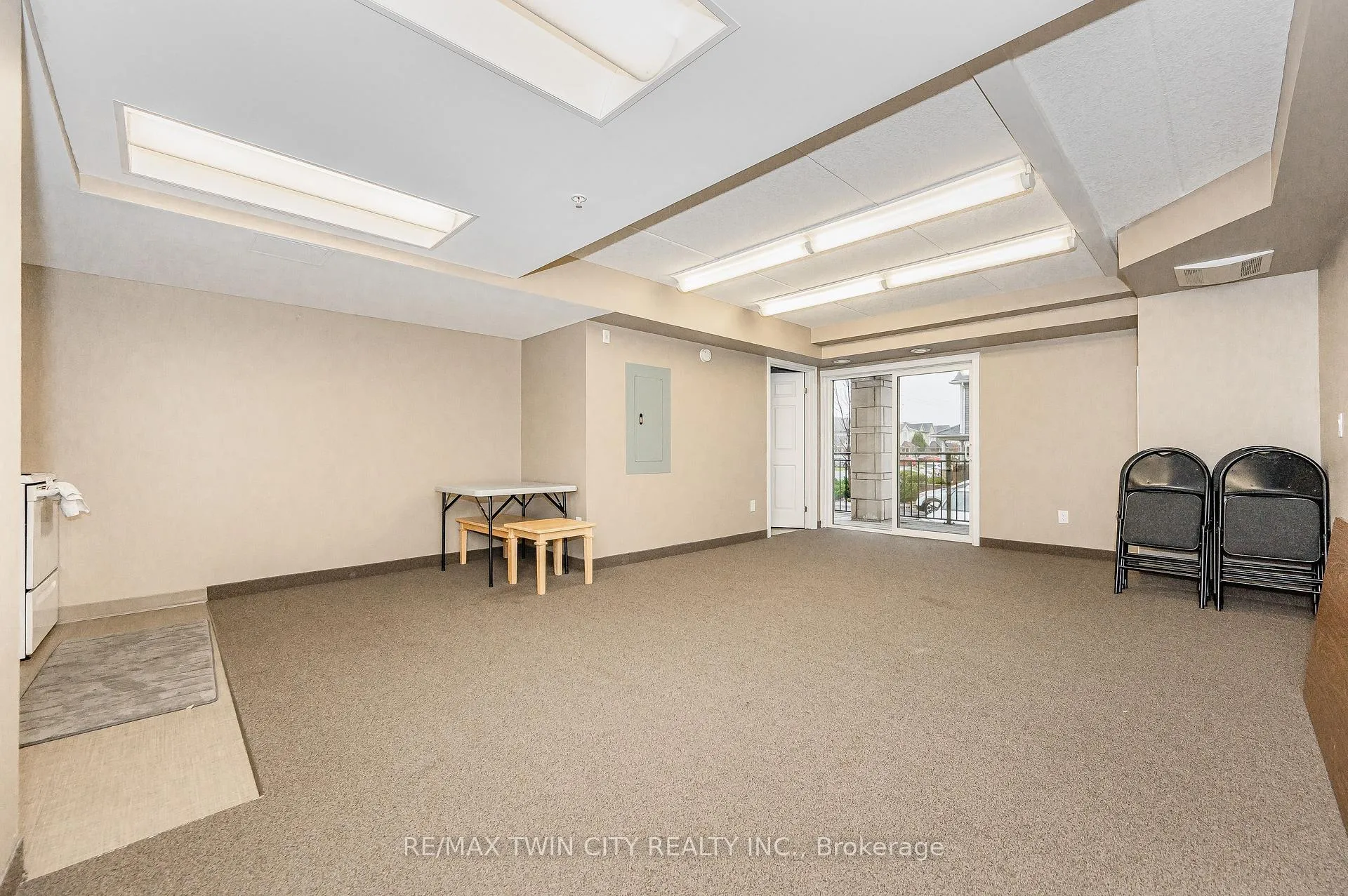 Photo 24 of Unit 410, 155 Commonwealth Street, Kitchener, Larentian West — HOMEH